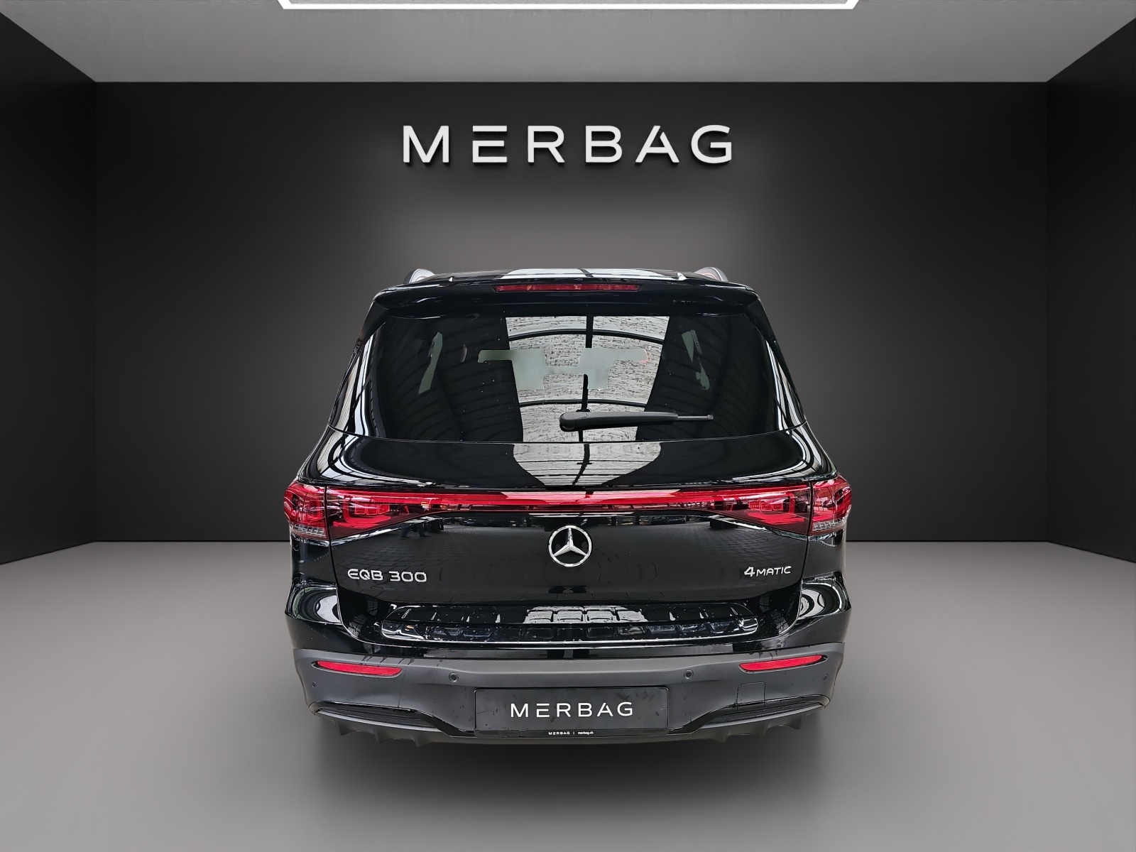 MERCEDES-BENZ EQB 300 4Matic Swiss Star-image-3