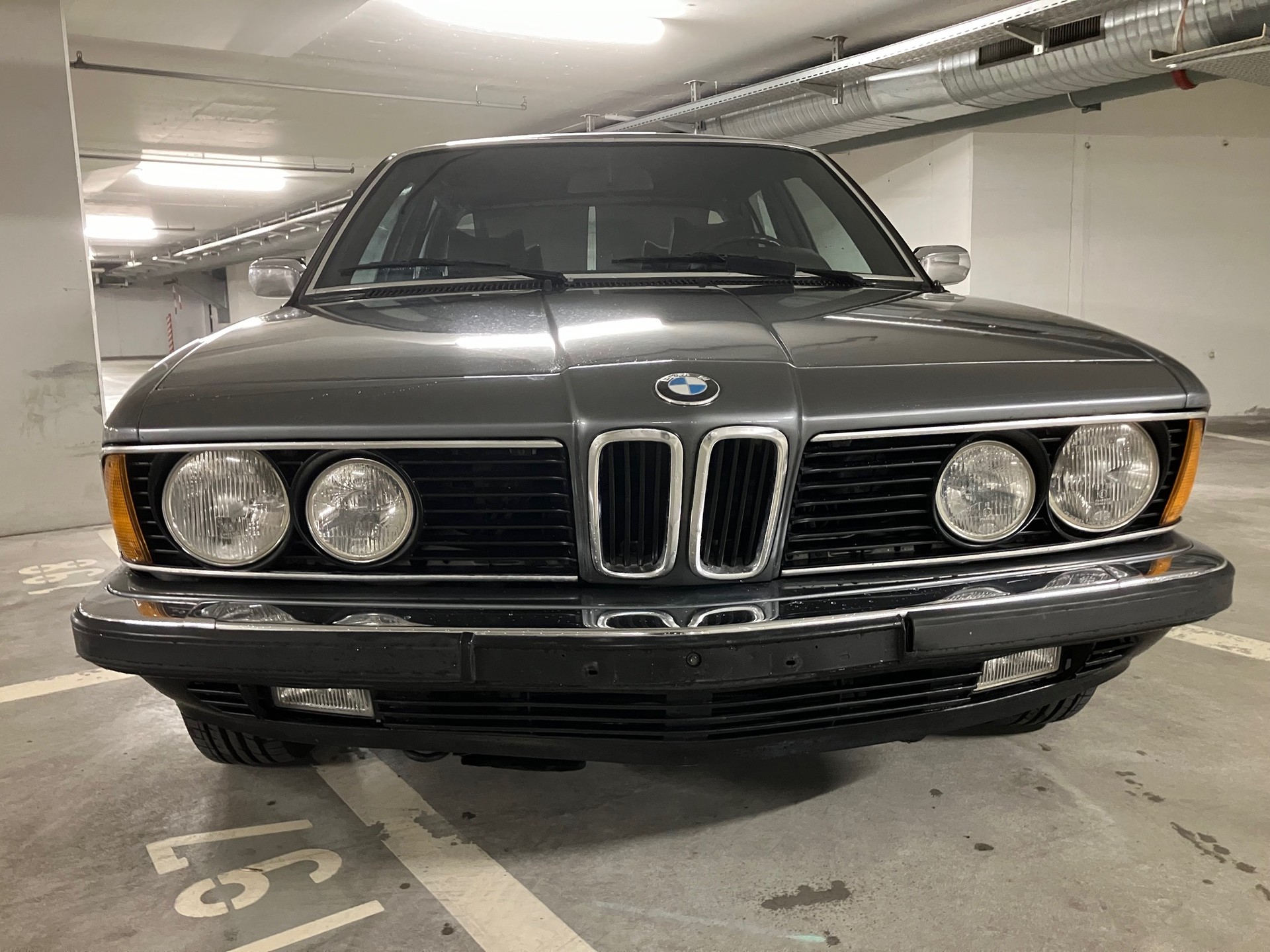 BMW 745i Automat e23 Veteran-image-2