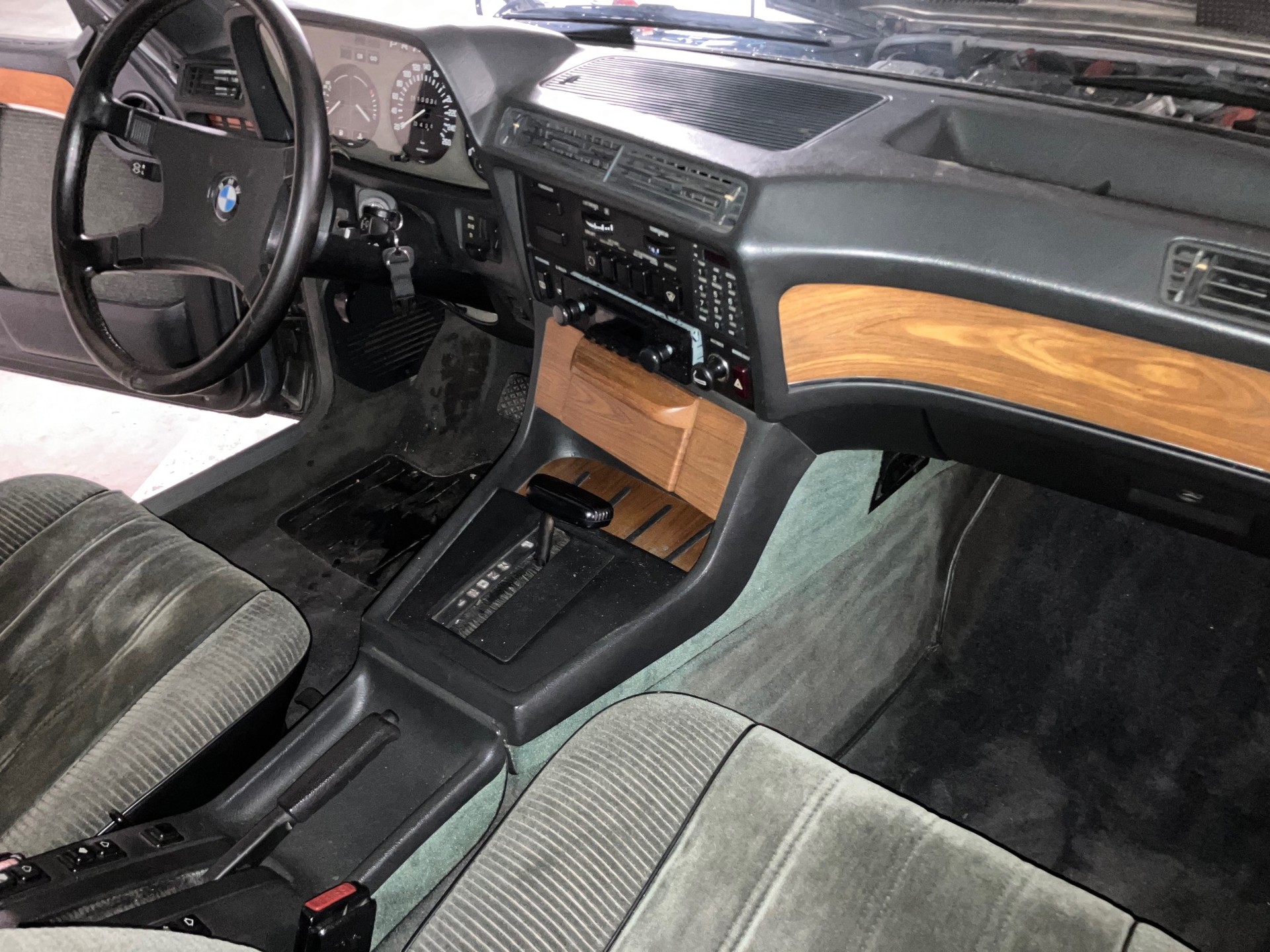 BMW 745i Automat e23 Veteran-image-8