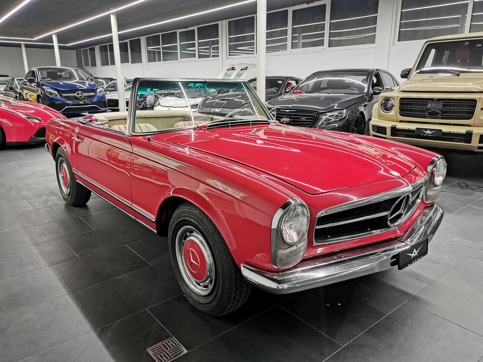 MERCEDES-BENZ Pagode SL 230 SL Cabrio Veteranfahrzeug Oldtimer W 113