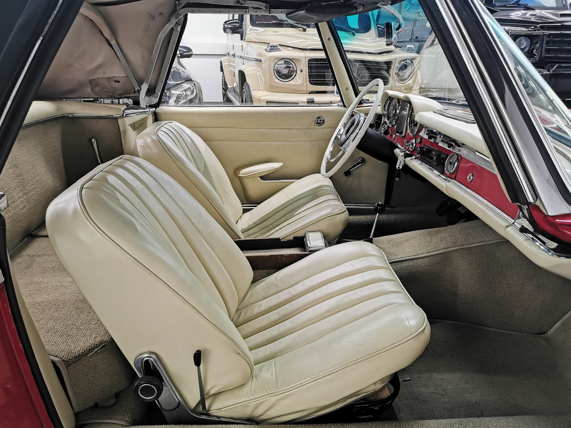 MERCEDES-BENZ Pagode SL 230 SL Cabrio Veteranfahrzeug Oldtimer W 113-image-14