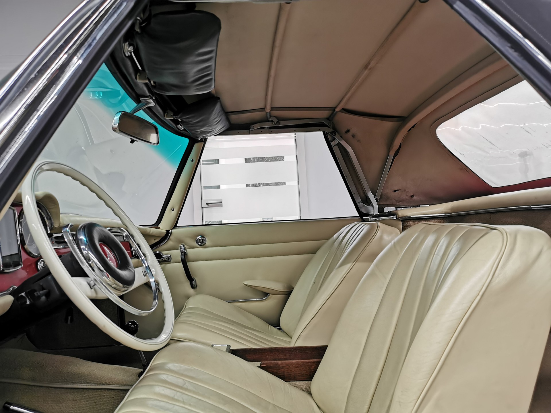 MERCEDES-BENZ Pagode SL 230 SL Cabrio Veteranfahrzeug Oldtimer W 113-image-12