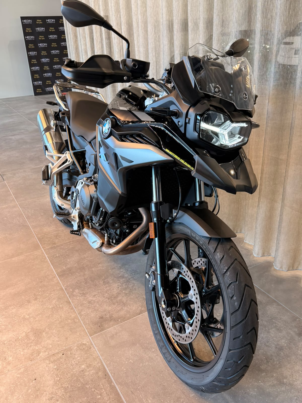 BMW F 800 GS Triple Black mit 35 kW und Tieferlegung ab Werk-image-4