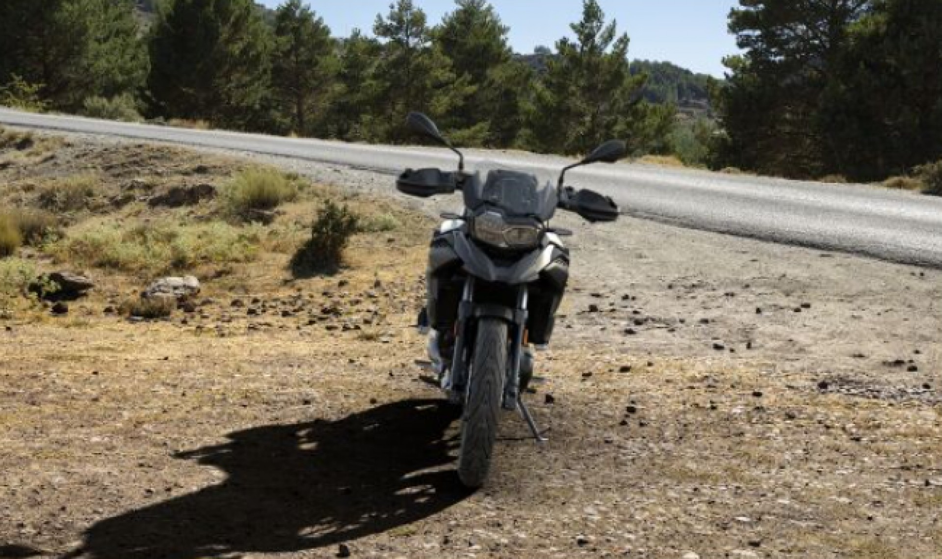 BMW F 800 GS Triple Black mit 35 kW und Tieferlegung ab Werk-image-3