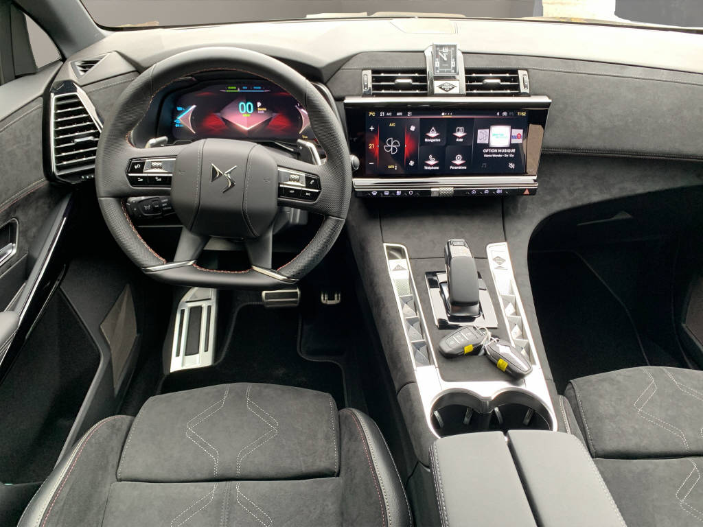 DS AUTOMOBILES DS7 E-Tense 300ch 4x4 Ligne Noire-image-7