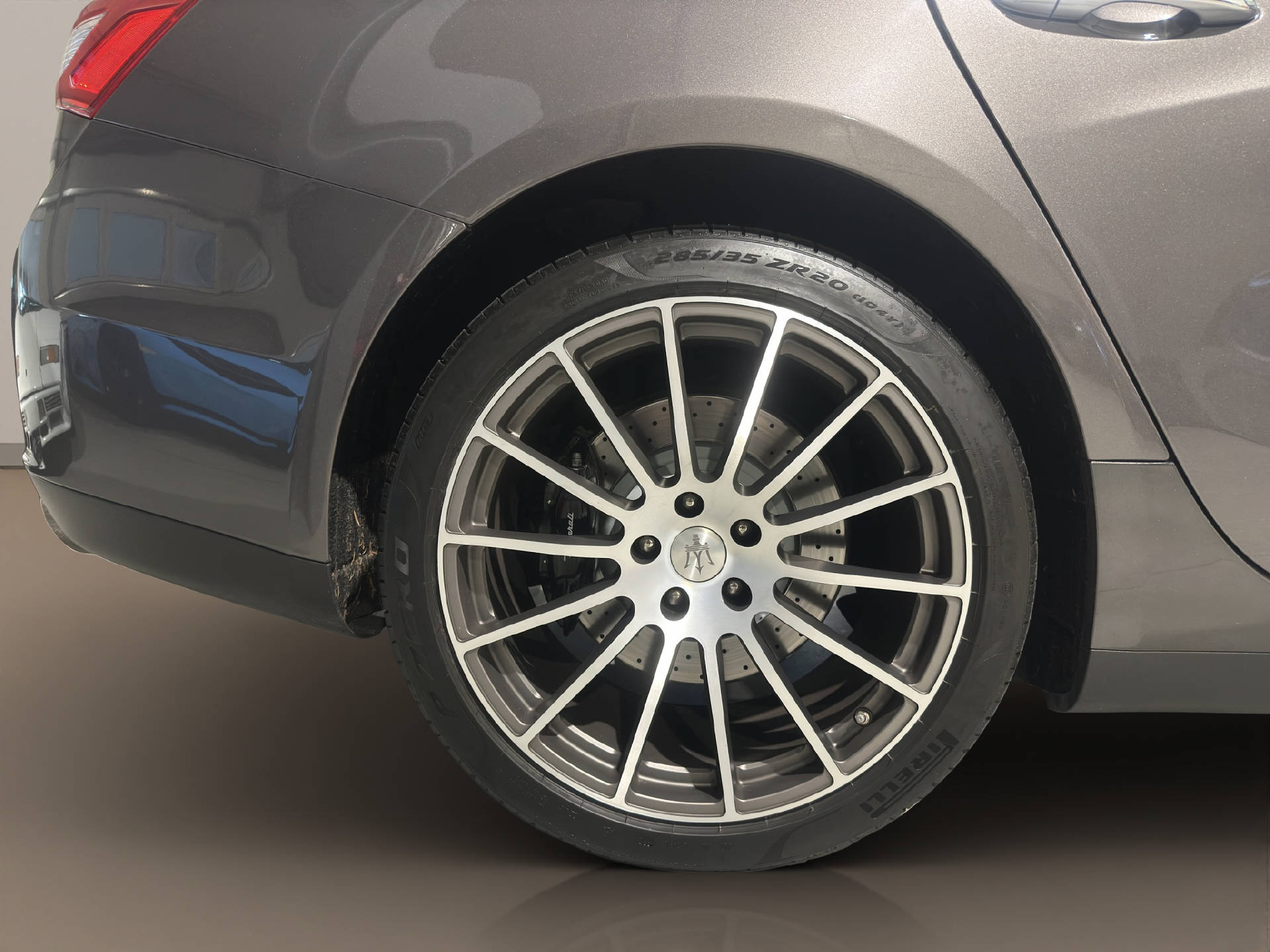 MASERATI Ghibli 3.0 V6 S Q4-image-22