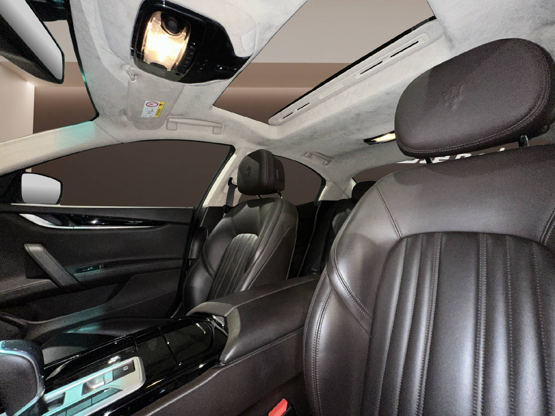 MASERATI Ghibli 3.0 V6 S Q4-image-23
