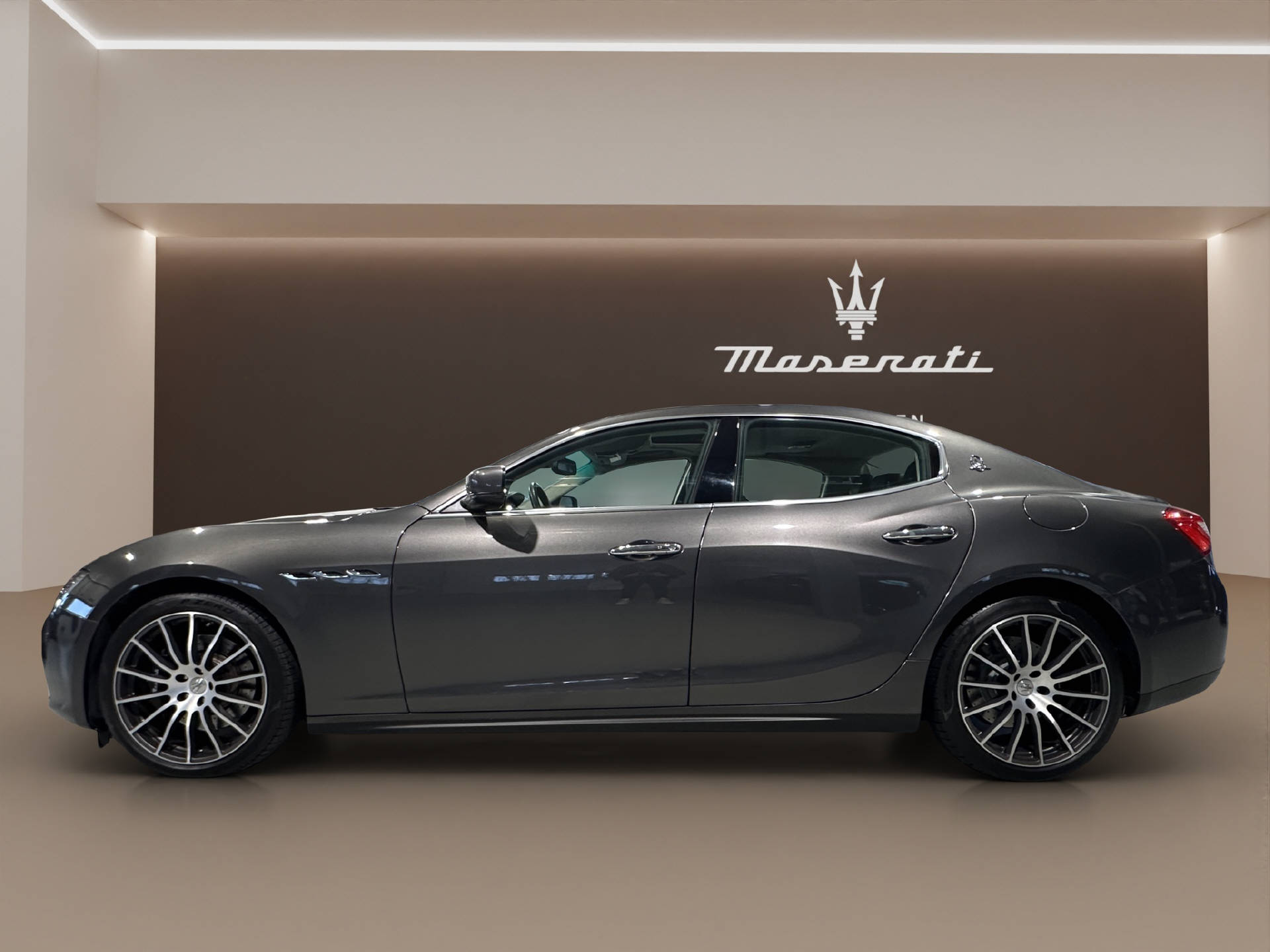 MASERATI Ghibli 3.0 V6 S Q4-image-7