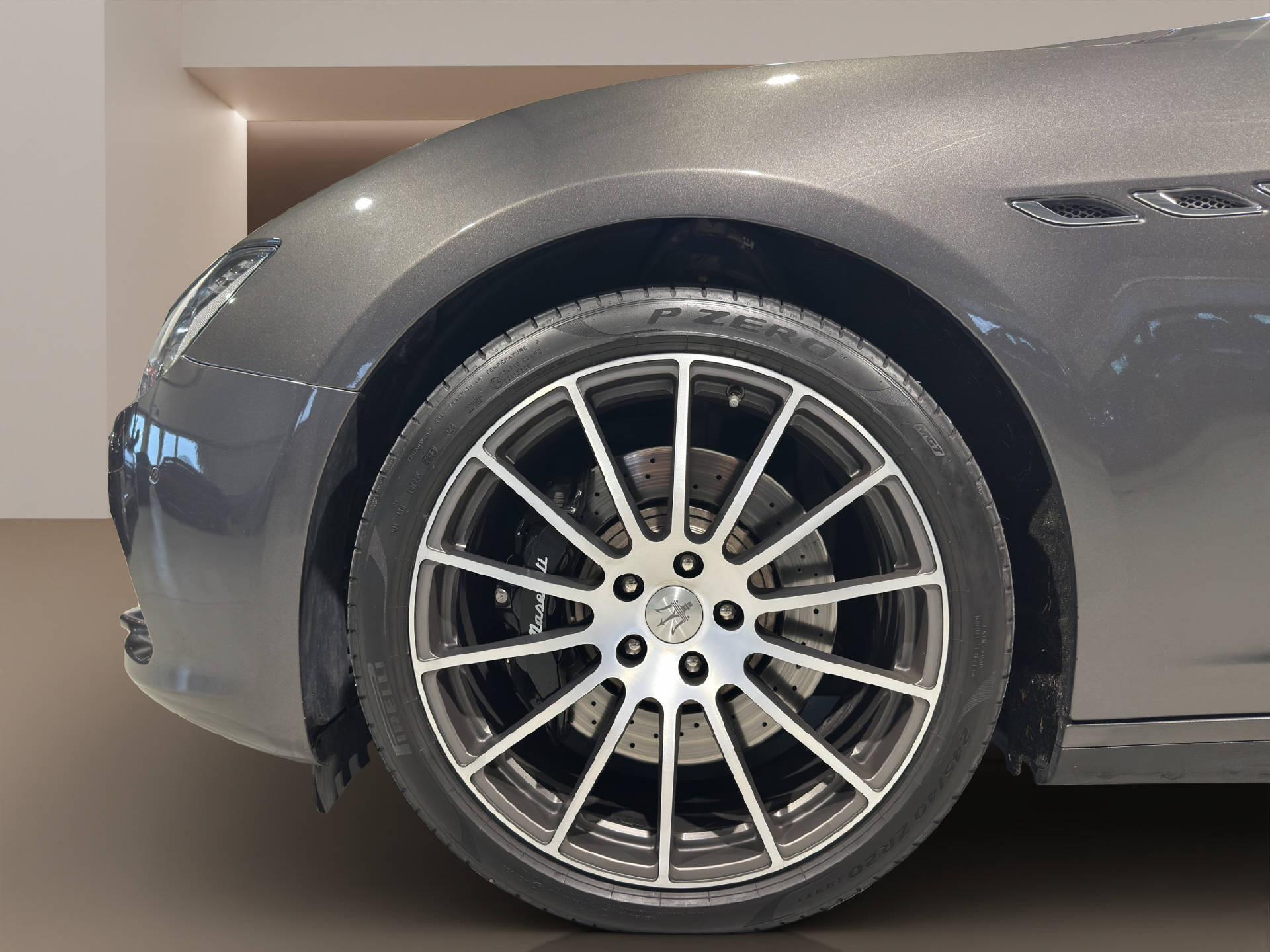 MASERATI Ghibli 3.0 V6 S Q4-image-19