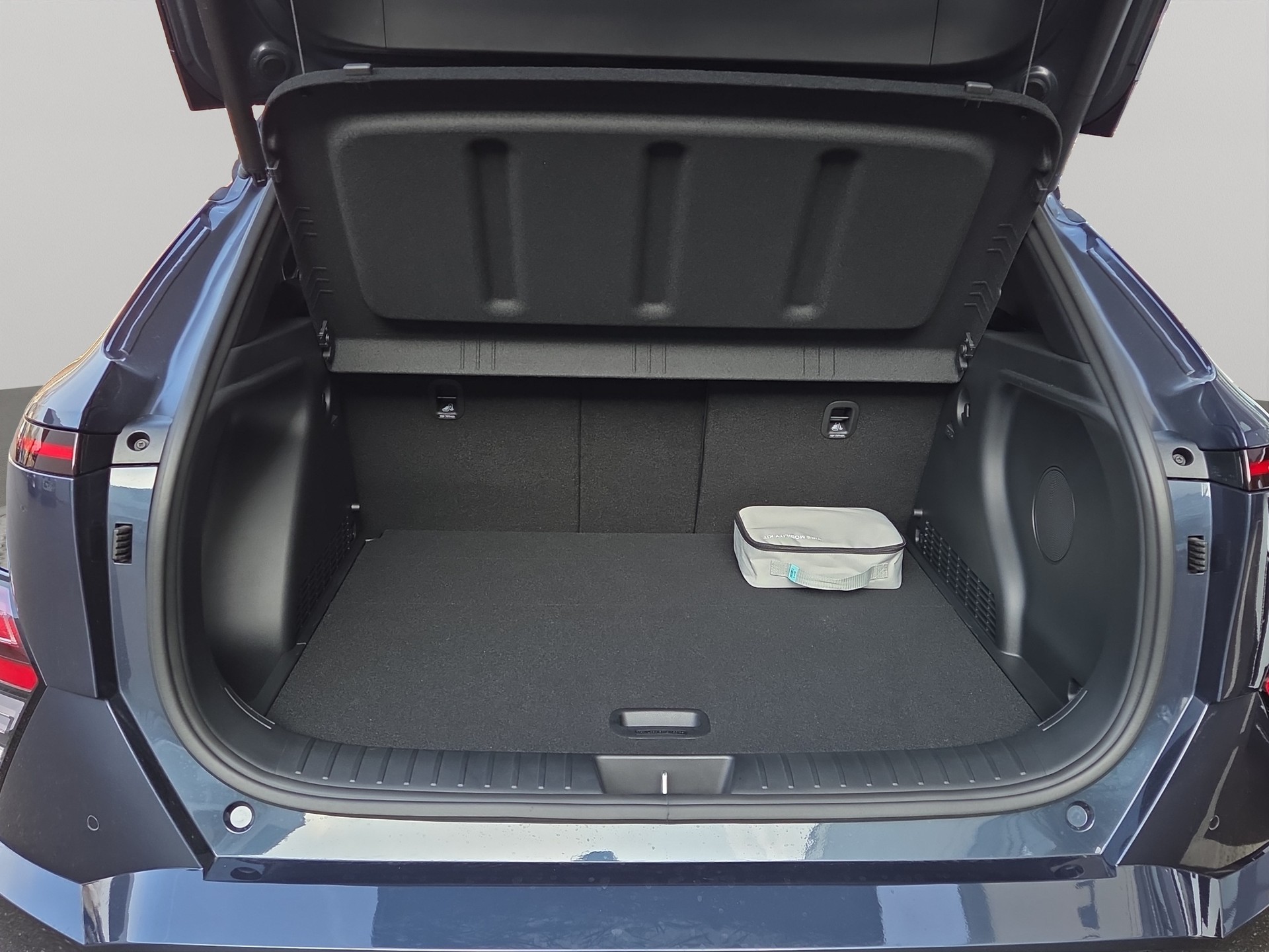 HYUNDAI Kona 1.6 GDi Hybrid N-Line-image-12