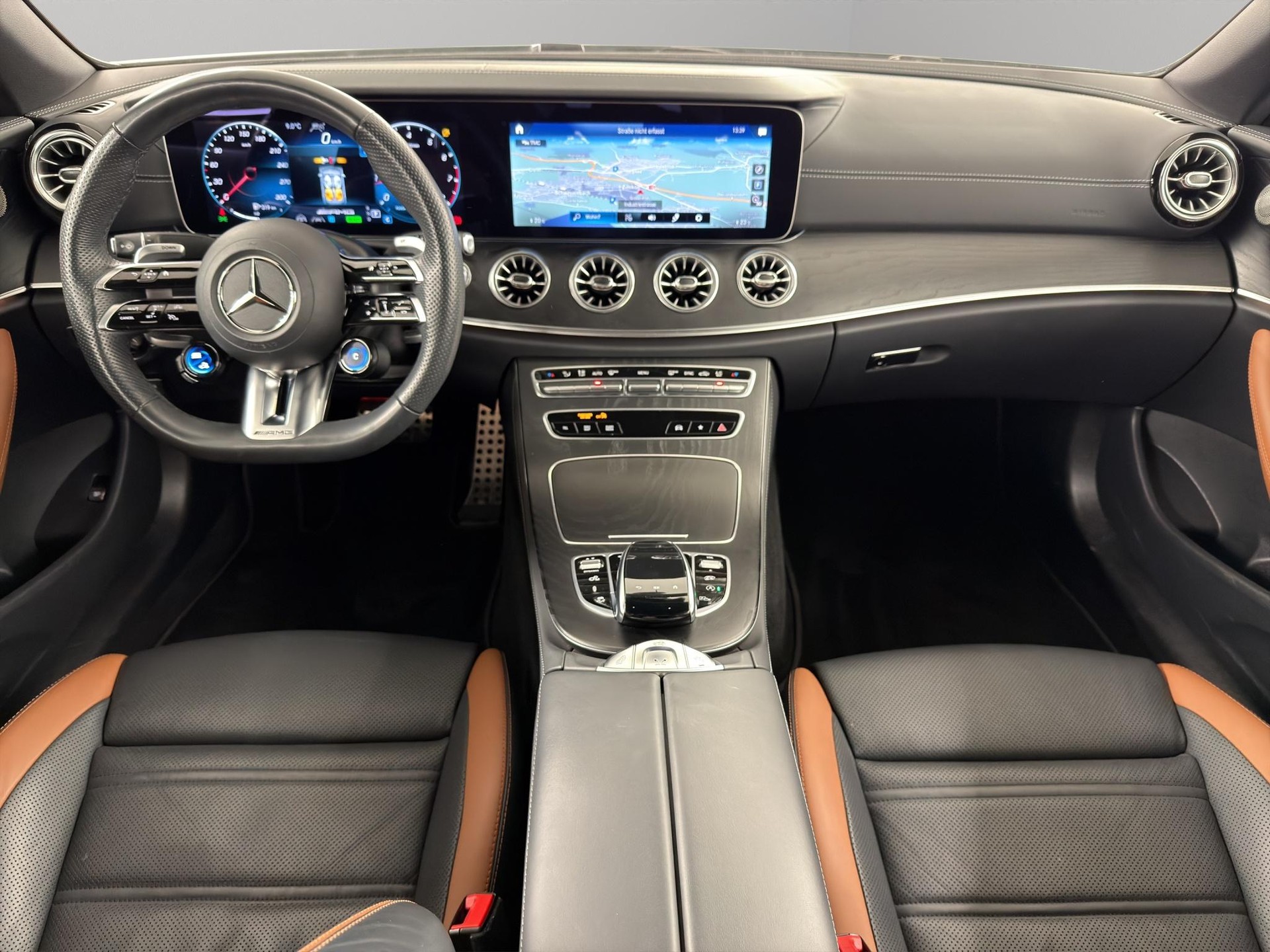 MERCEDES-BENZ E 53 AMG 4matic+ Cabriolet-image-7