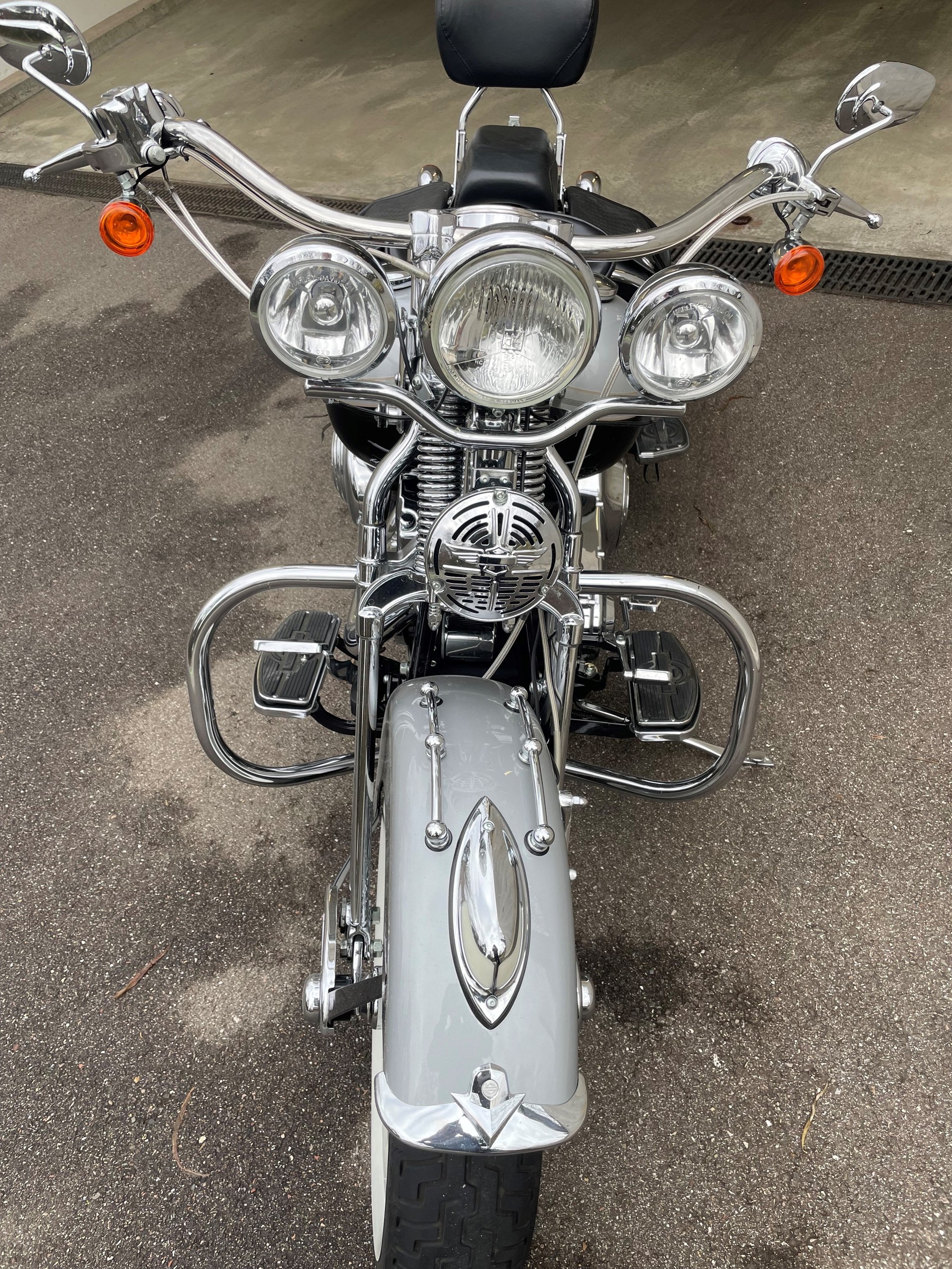 HARLEY-DAVIDSON FLSTS Heritage Springer-image-3