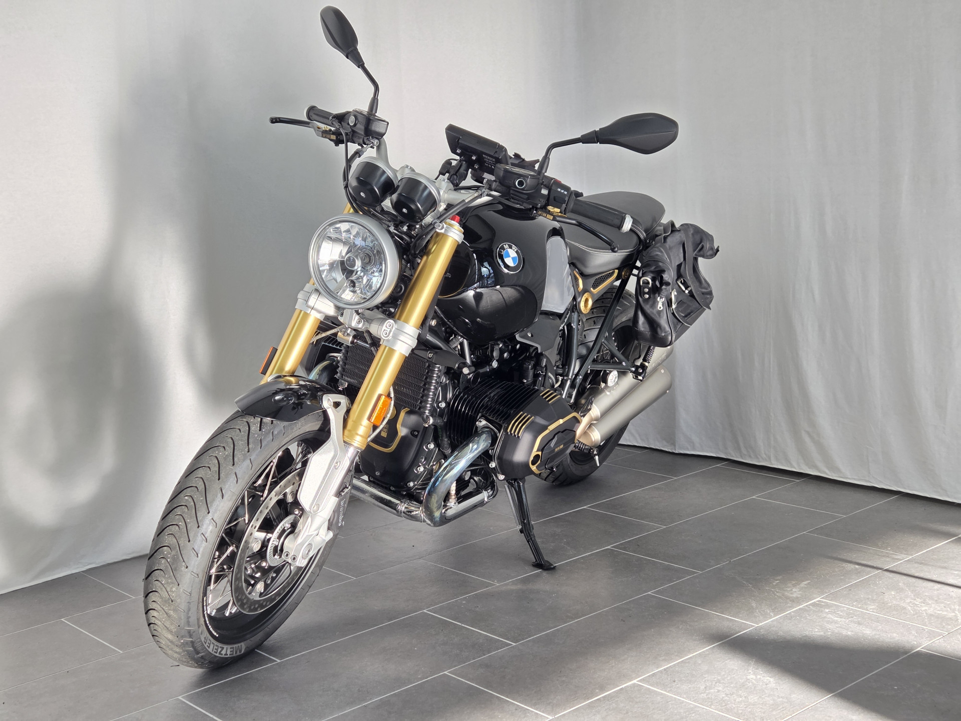 BMW R nineT mit Option 719 Frästeilepaket Club Sport-image-2