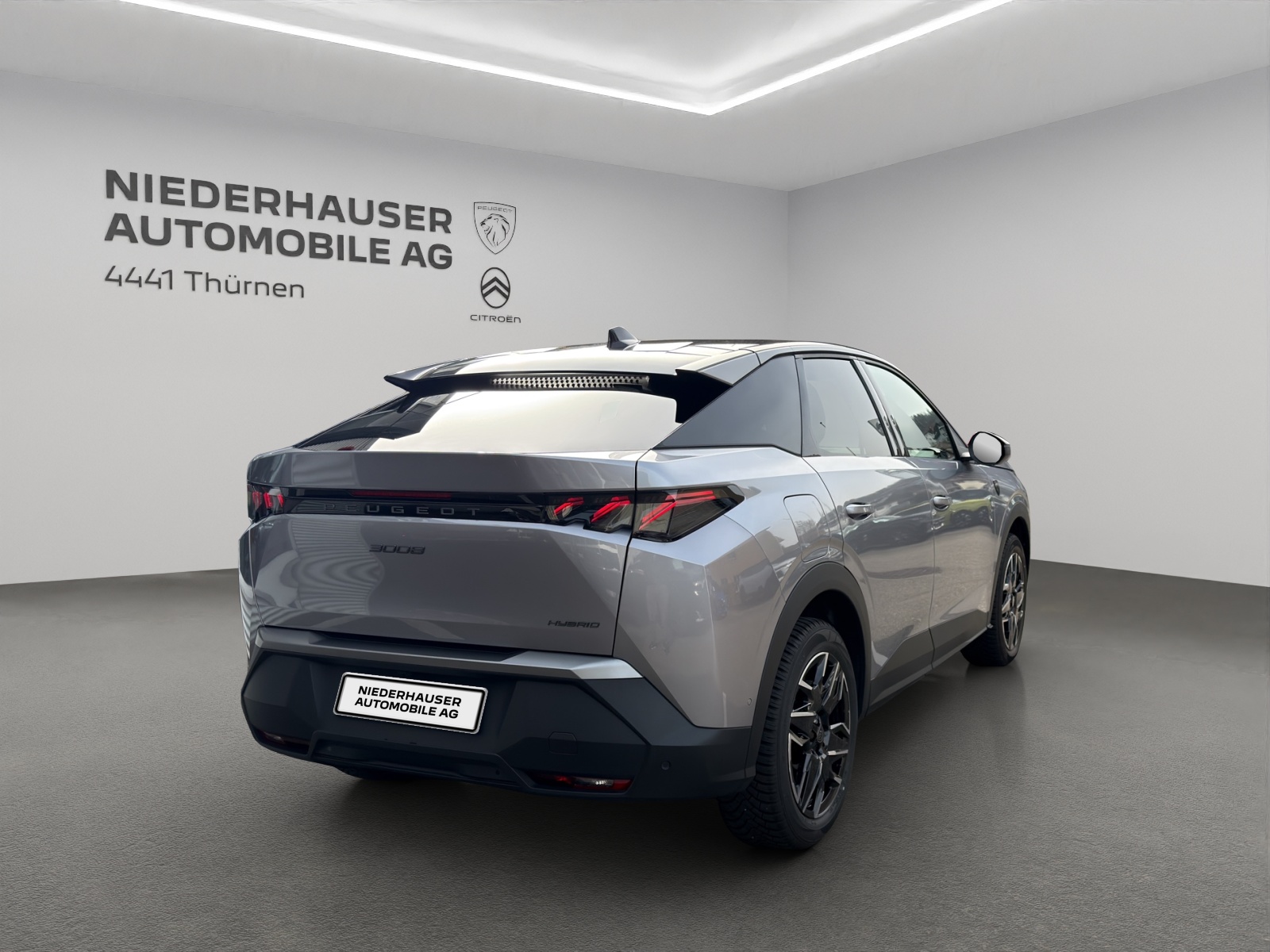 PEUGEOT 3008 1.2 Hybrid GT-showroom-element-2