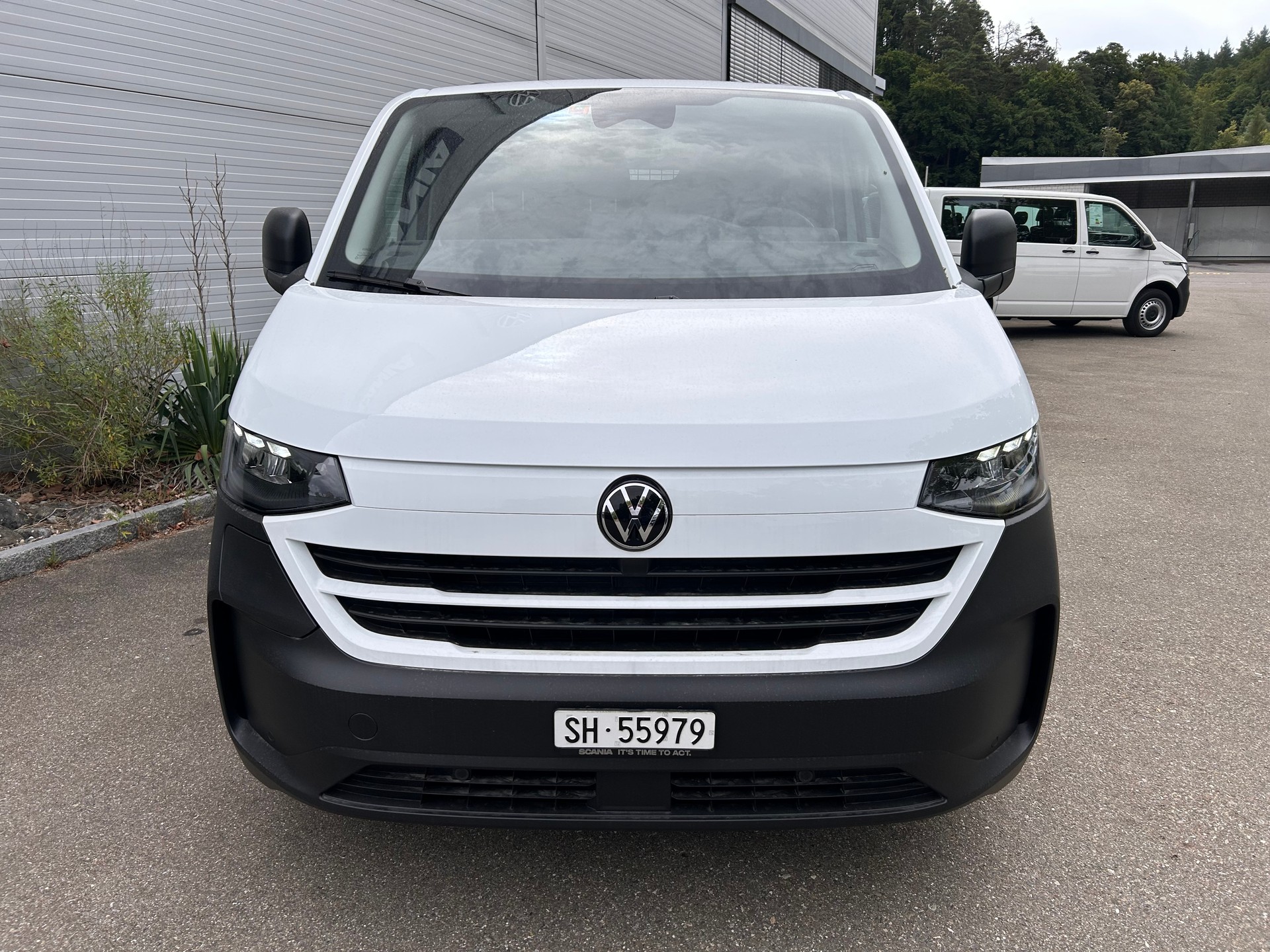VW e-Transporter 70 kWh-showroom-element-3