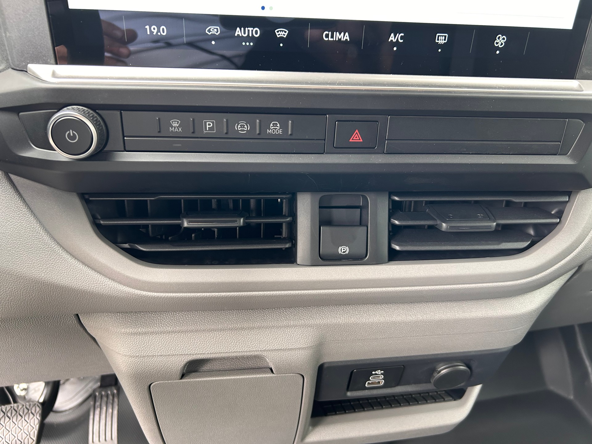 VW e-Transporter 70 kWh-image-9