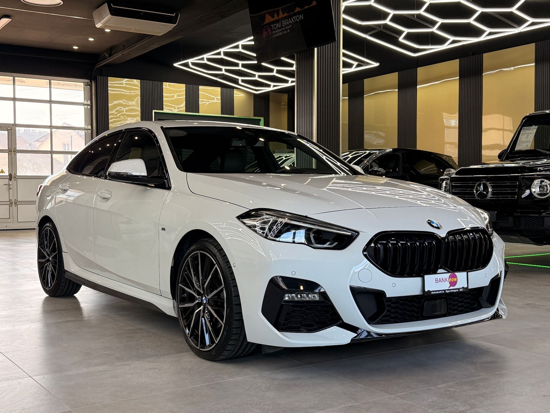 BMW 218i Gran Coupé M Sport Steptronic-showroom-element-2