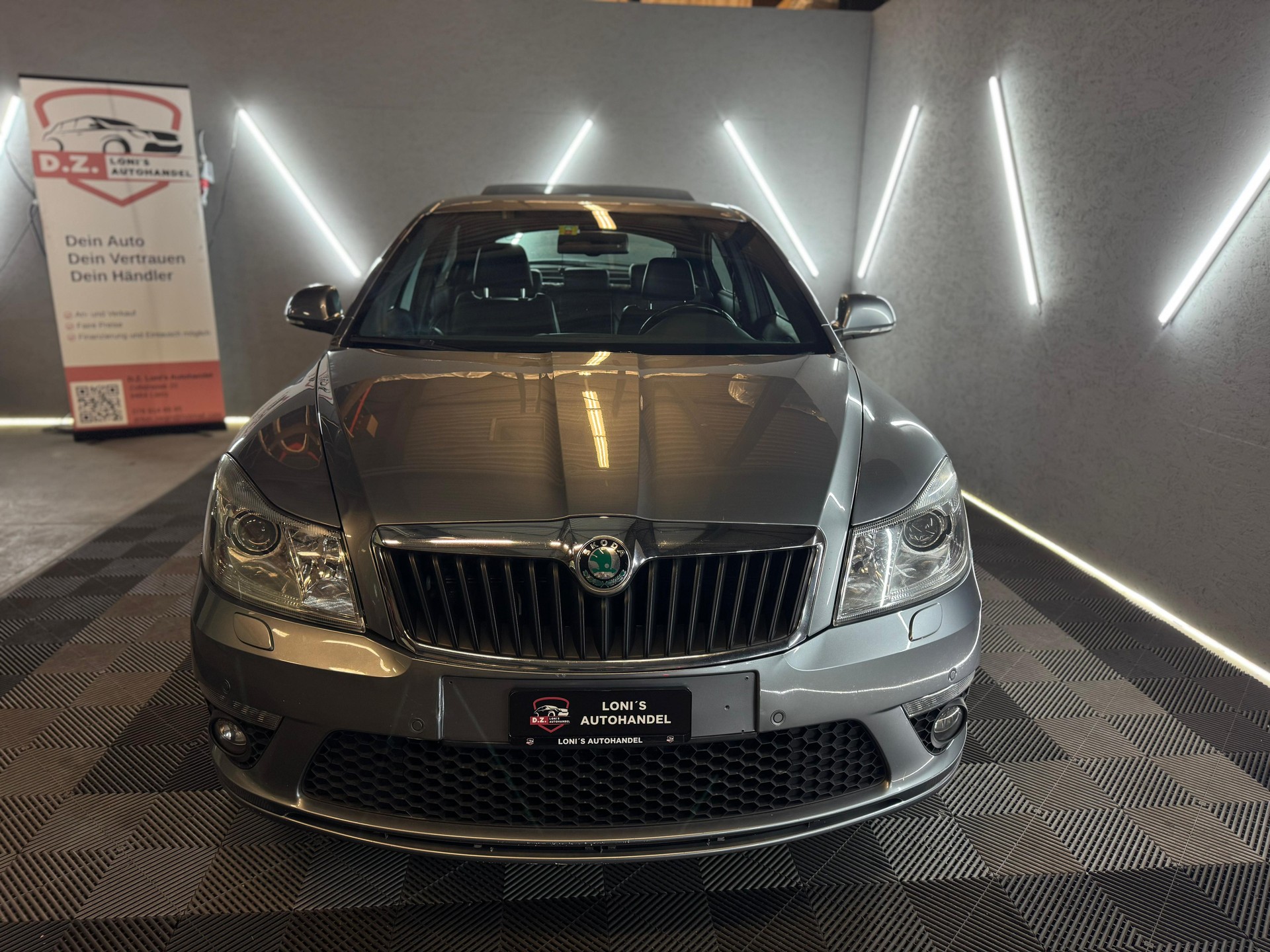 SKODA Octavia 2.0 TDI RS DSG-image-2