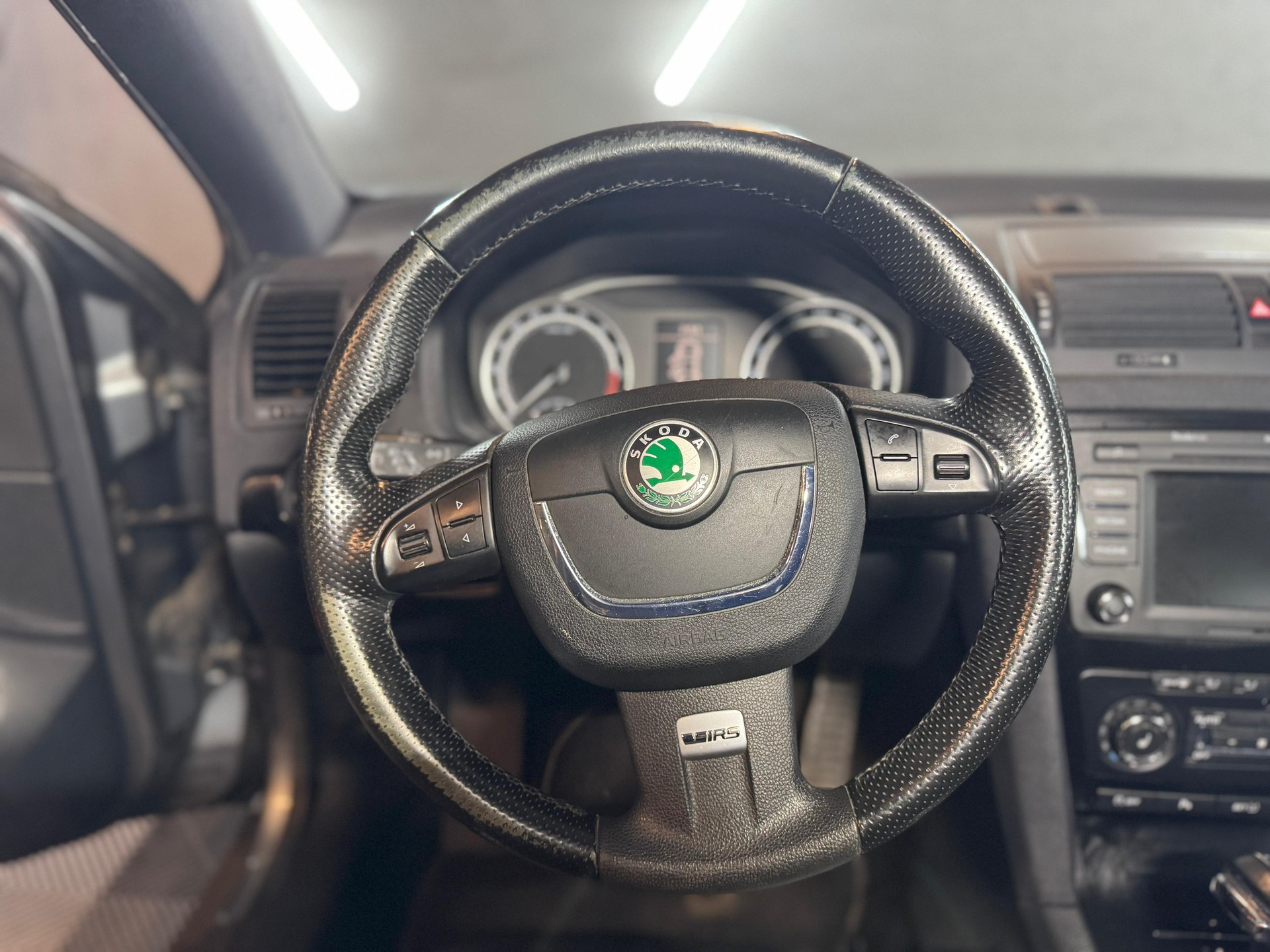 SKODA Octavia 2.0 TDI RS DSG-image-11