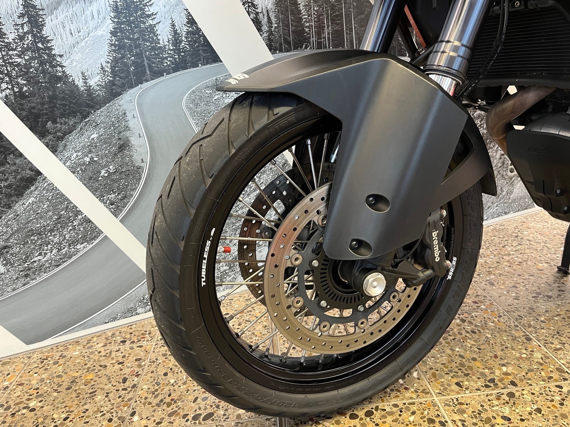 KTM 1190 Adventure ABS.EDS.TPMS-image-9