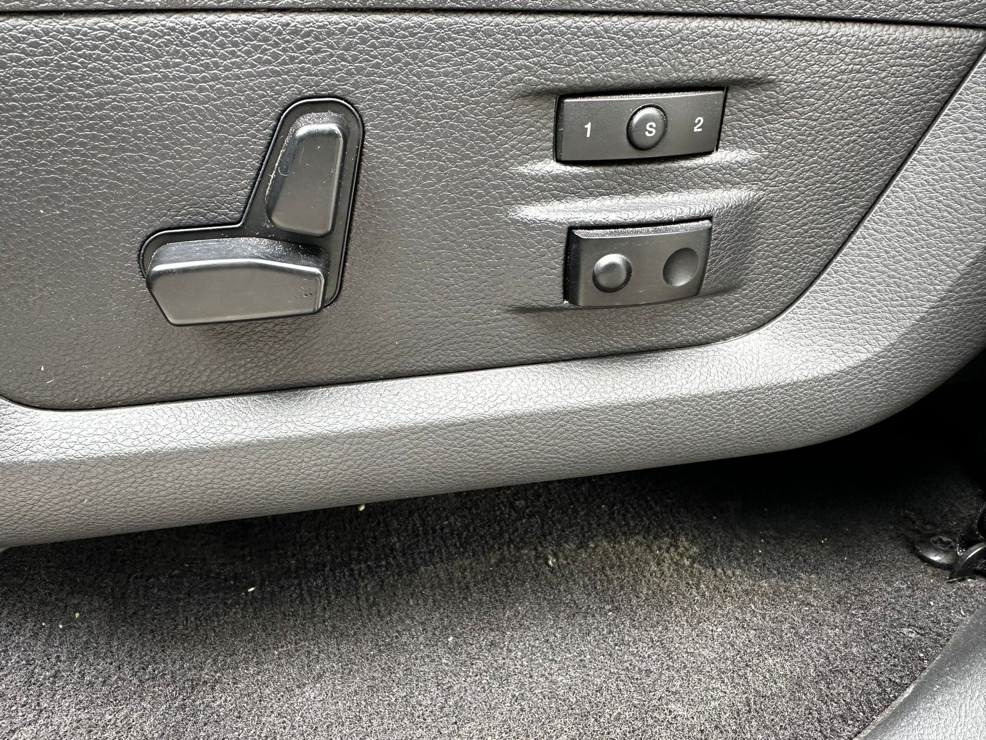 DODGE Ram-image-11