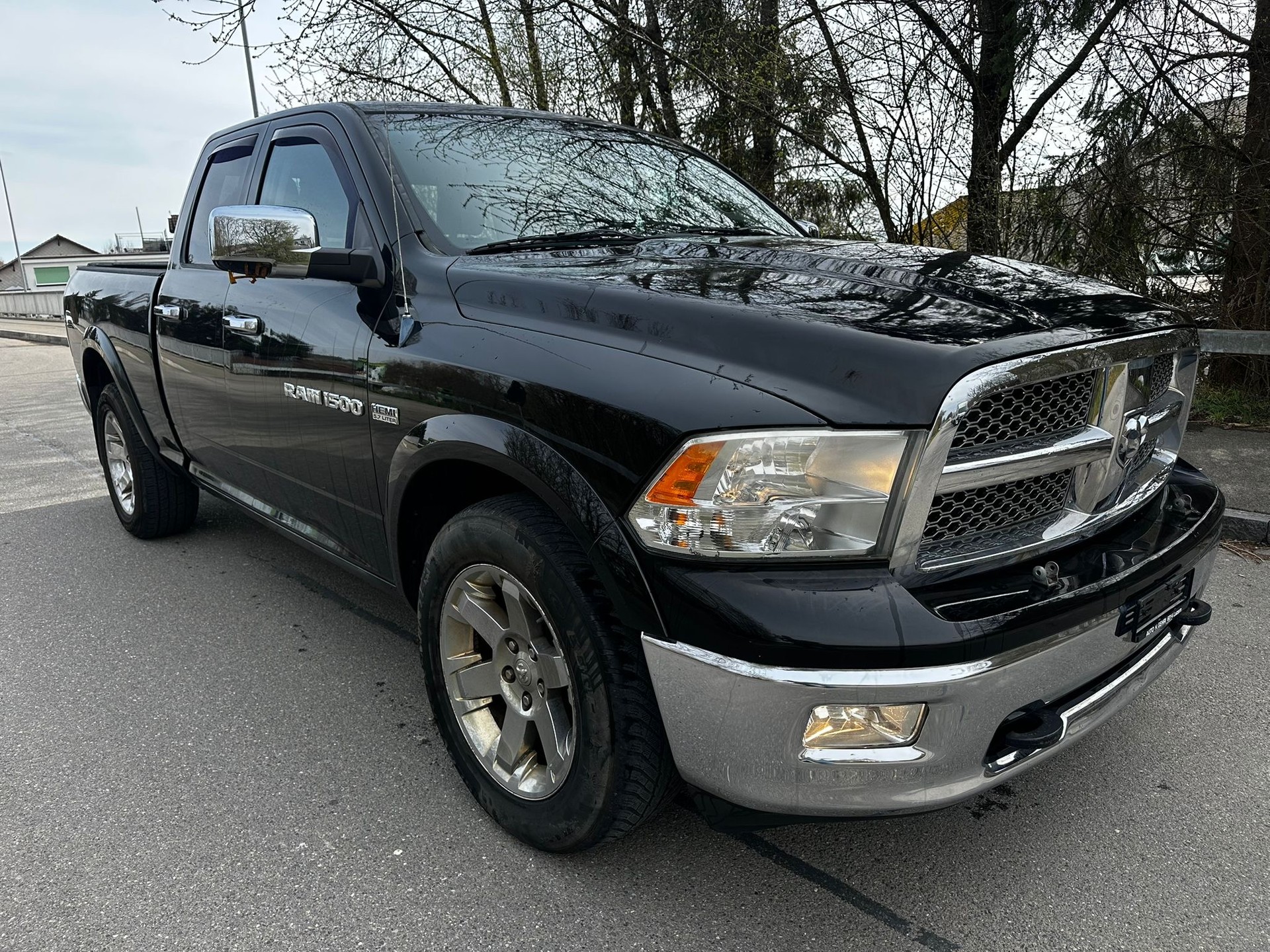 DODGE Ram-image-1