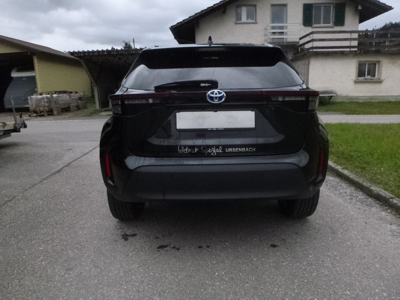 TOYOTA Yaris Cross 1.5 Trend e-CVT AWDi-image-4