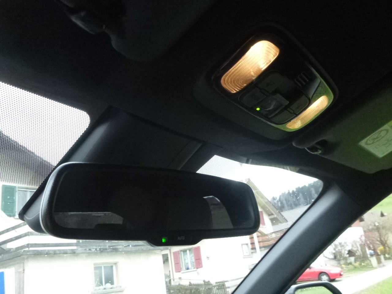 TOYOTA Yaris Cross 1.5 Trend e-CVT AWDi-image-25