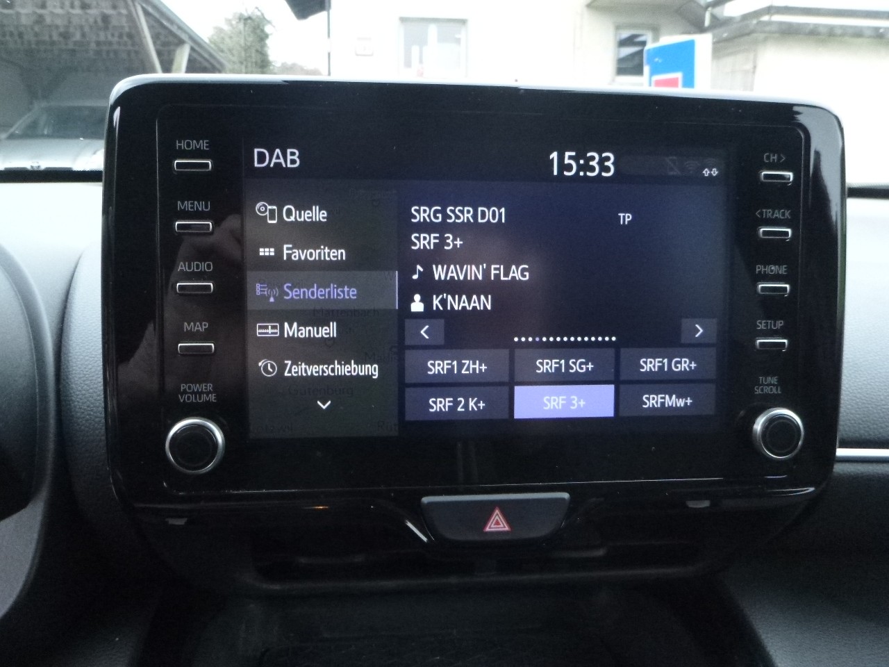 TOYOTA Yaris Cross 1.5 Trend e-CVT AWDi-image-22