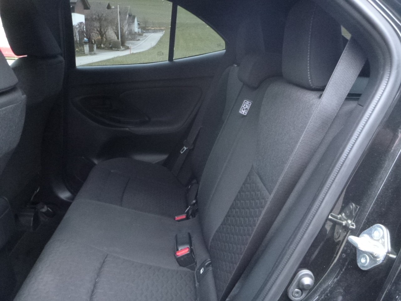 TOYOTA Yaris Cross 1.5 Trend e-CVT AWDi-image-12