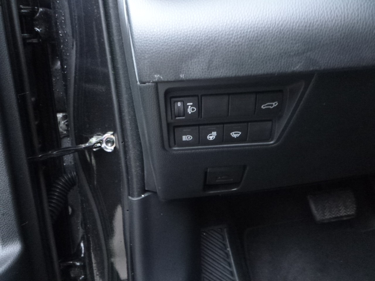 TOYOTA Yaris Cross 1.5 Trend e-CVT AWDi-image-16