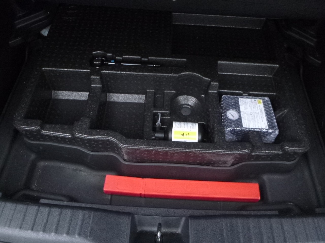 TOYOTA Yaris Cross 1.5 Trend e-CVT AWDi-image-10