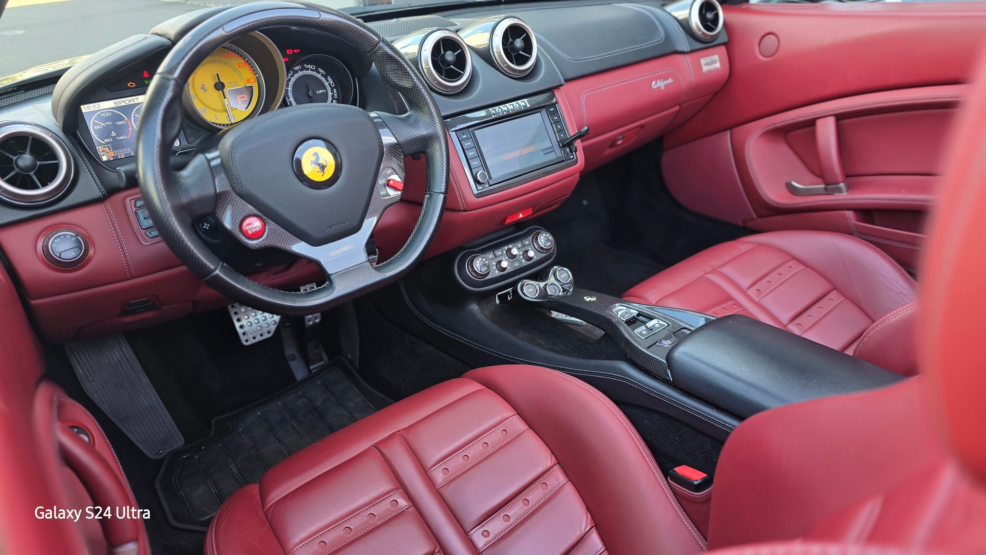 FERRARI California 4.3 V8-image-6