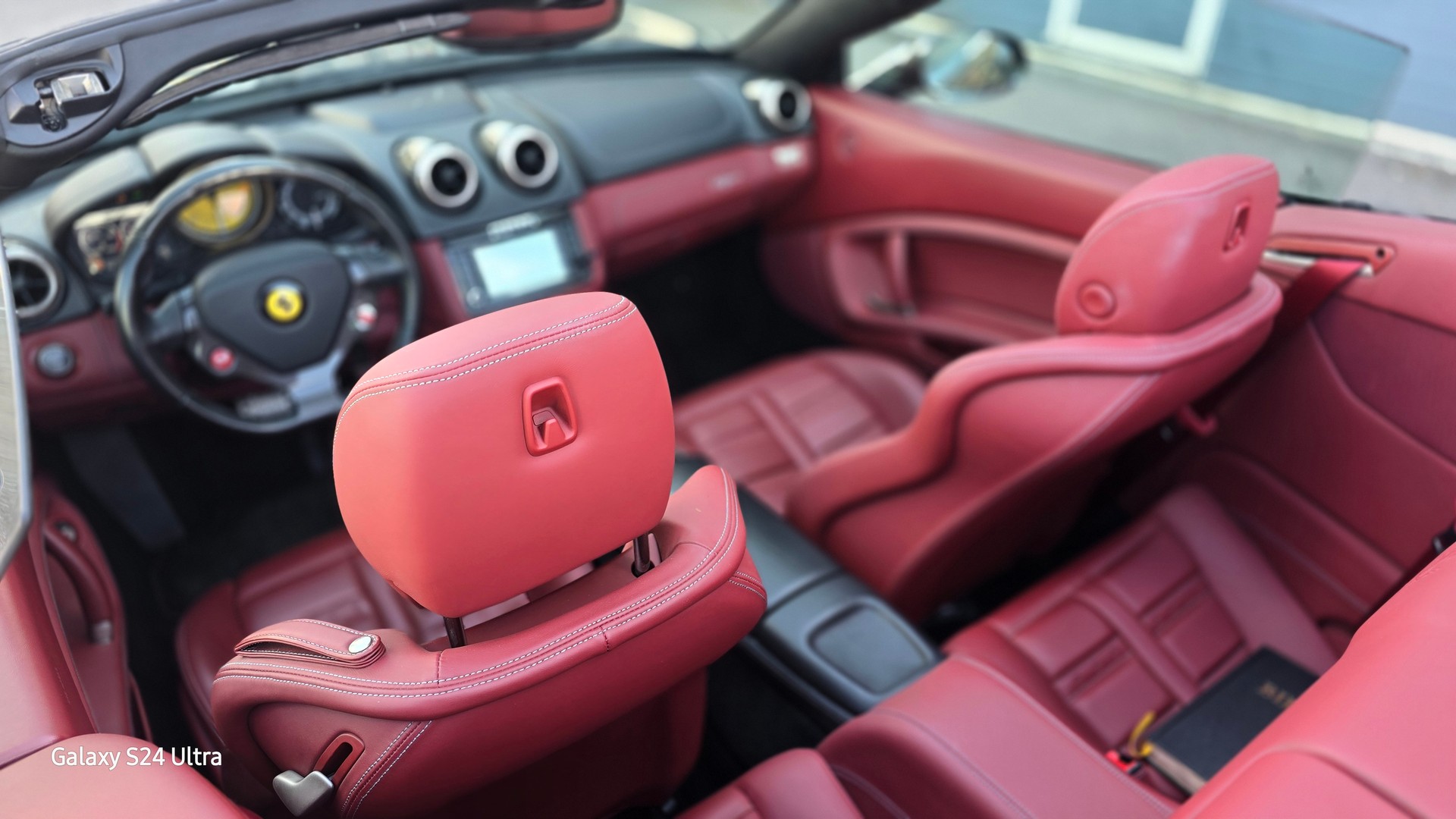 FERRARI California 4.3 V8-image-7