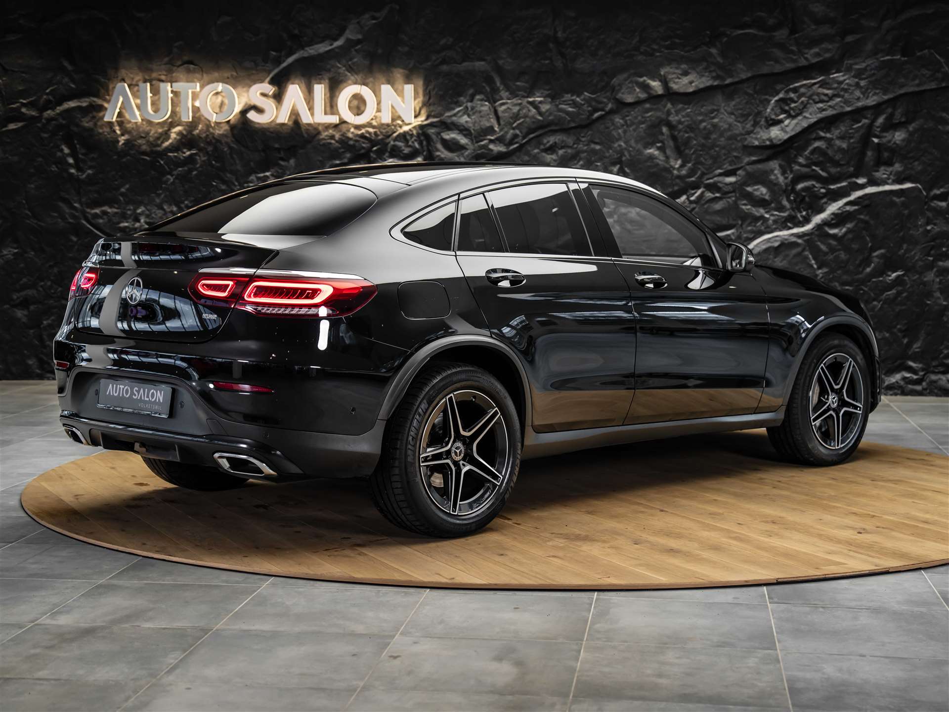MERCEDES-BENZ GLC Coupé 300 d AMG Line 4Matic 9G-Tronic *Anhängerkupplung*-image-5