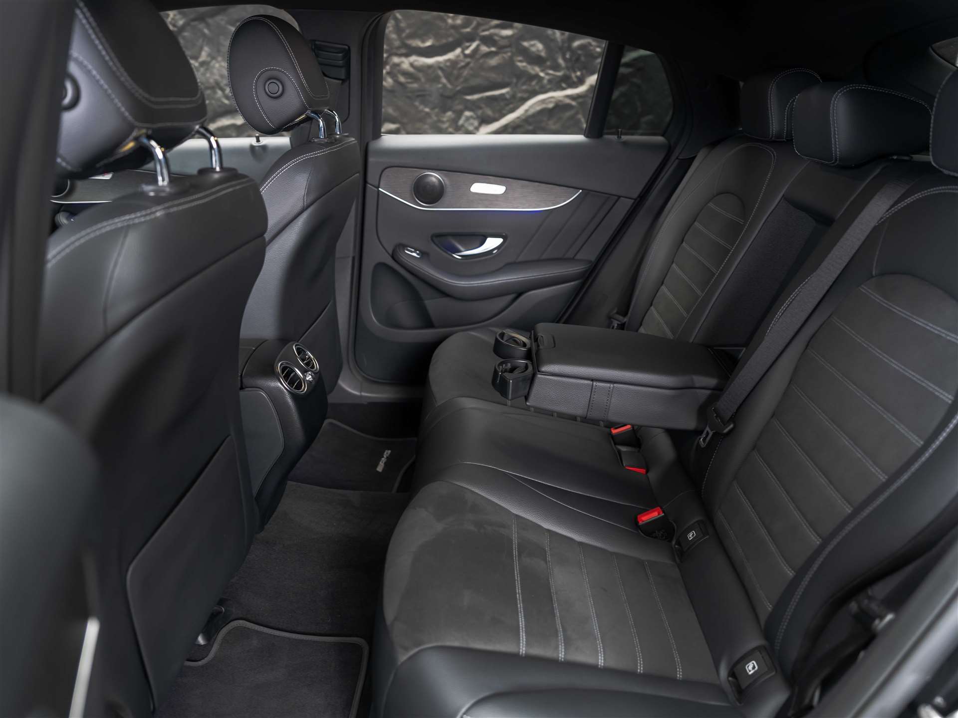 MERCEDES-BENZ GLC Coupé 300 d AMG Line 4Matic 9G-Tronic *Anhängerkupplung*-image-13