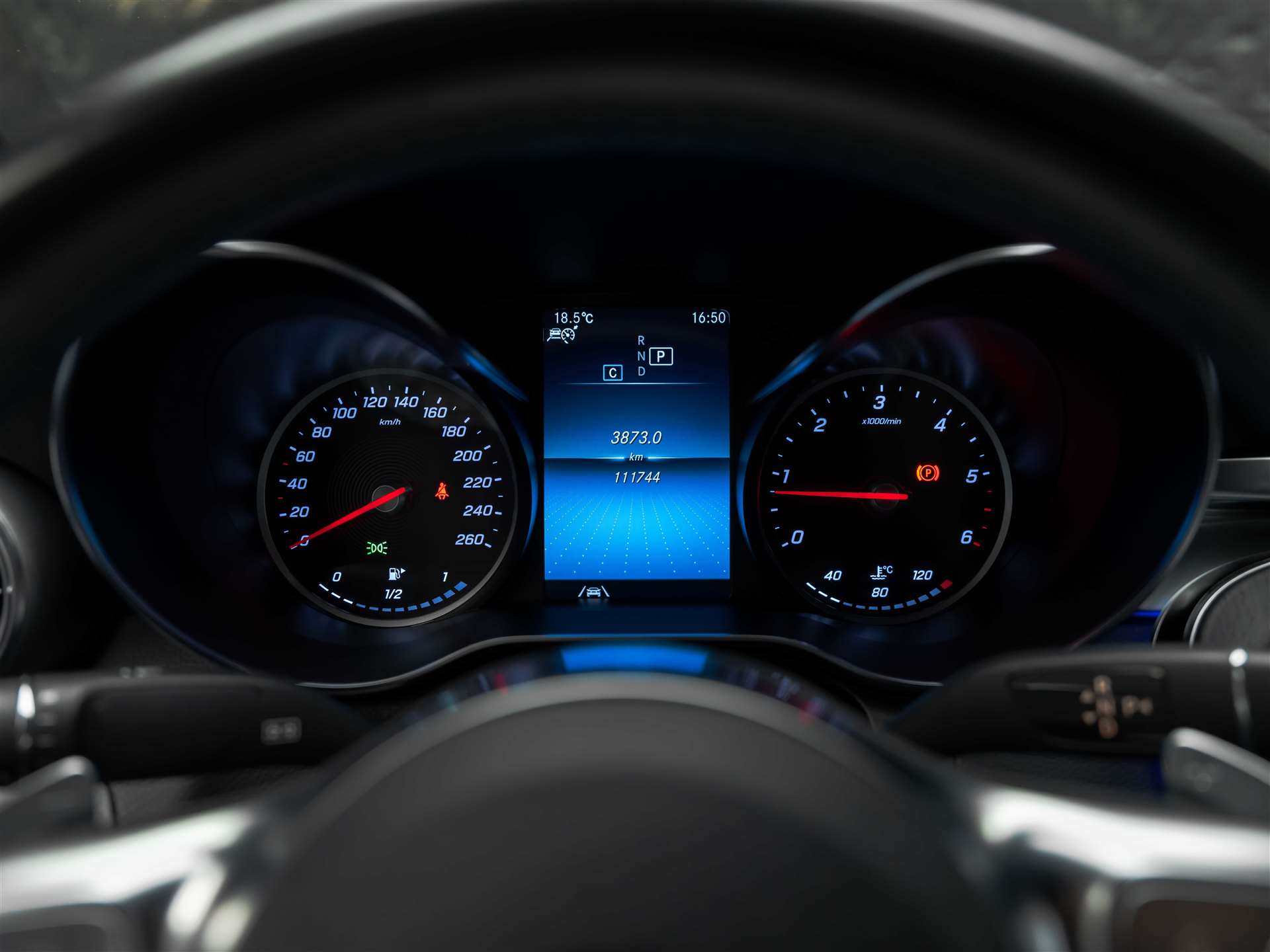 MERCEDES-BENZ GLC Coupé 300 d AMG Line 4Matic 9G-Tronic *Anhängerkupplung*-image-32