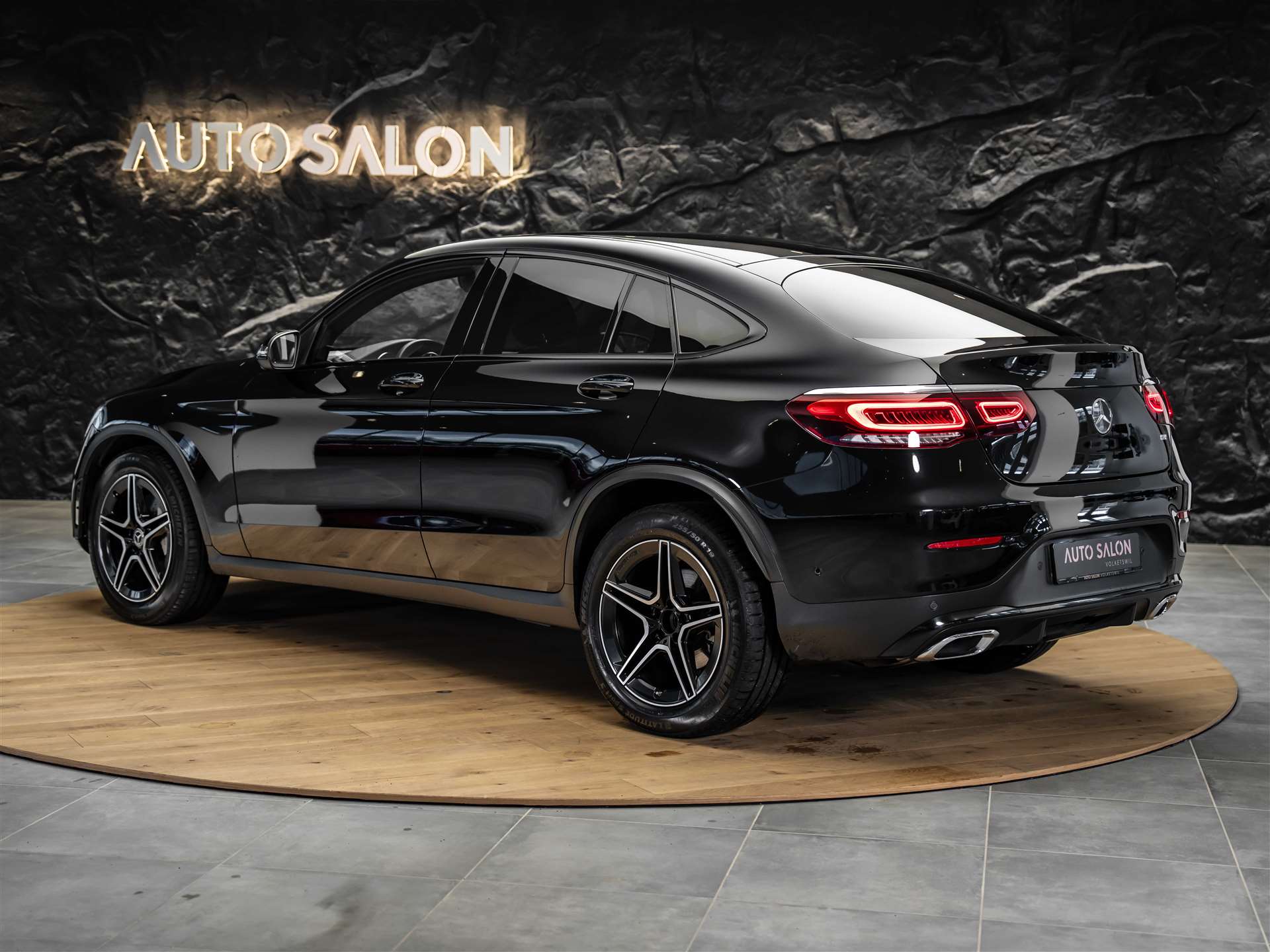 MERCEDES-BENZ GLC Coupé 300 d AMG Line 4Matic 9G-Tronic *Anhängerkupplung*-showroom-element-3