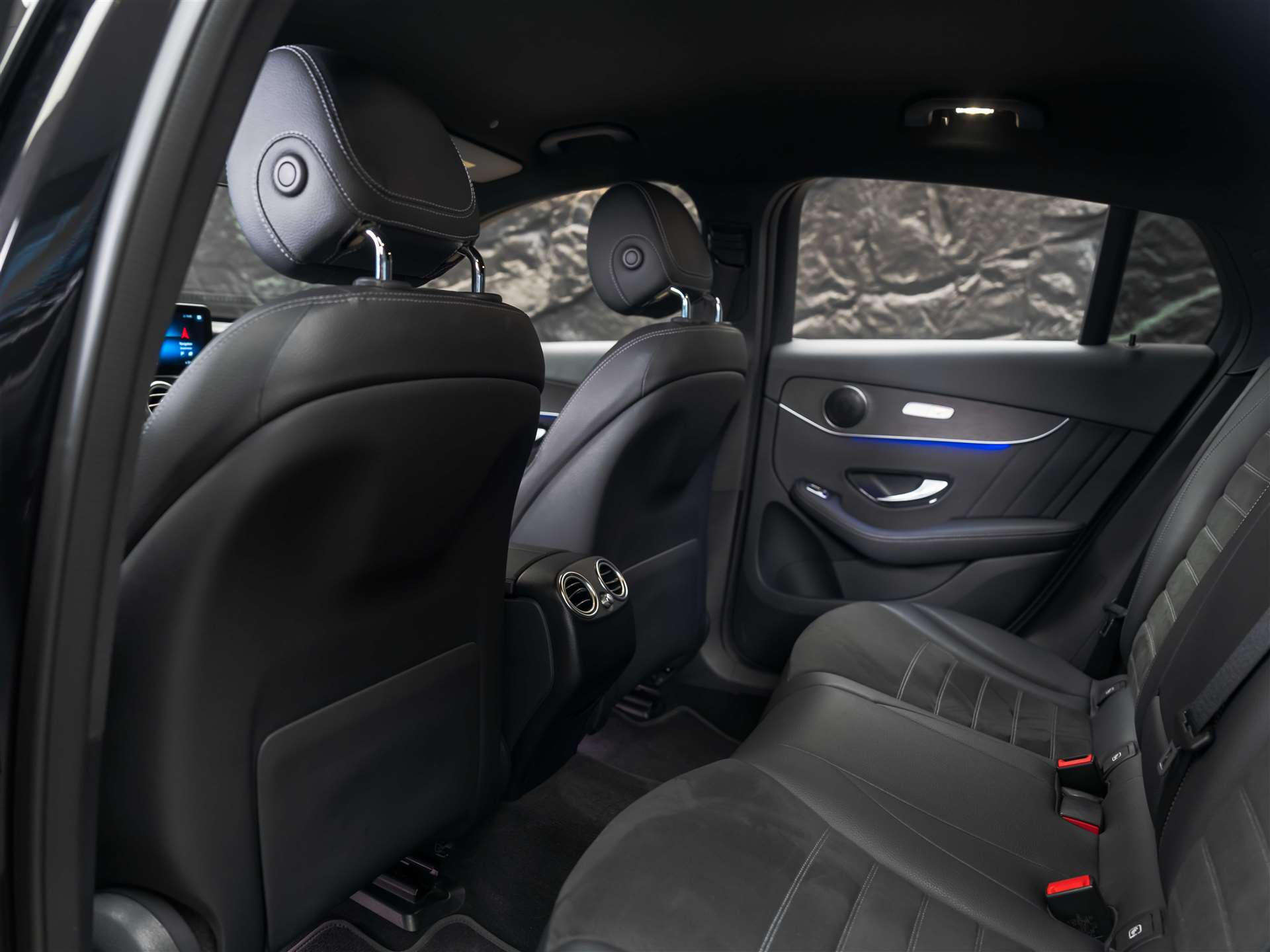 MERCEDES-BENZ GLC Coupé 300 d AMG Line 4Matic 9G-Tronic *Anhängerkupplung*-image-12