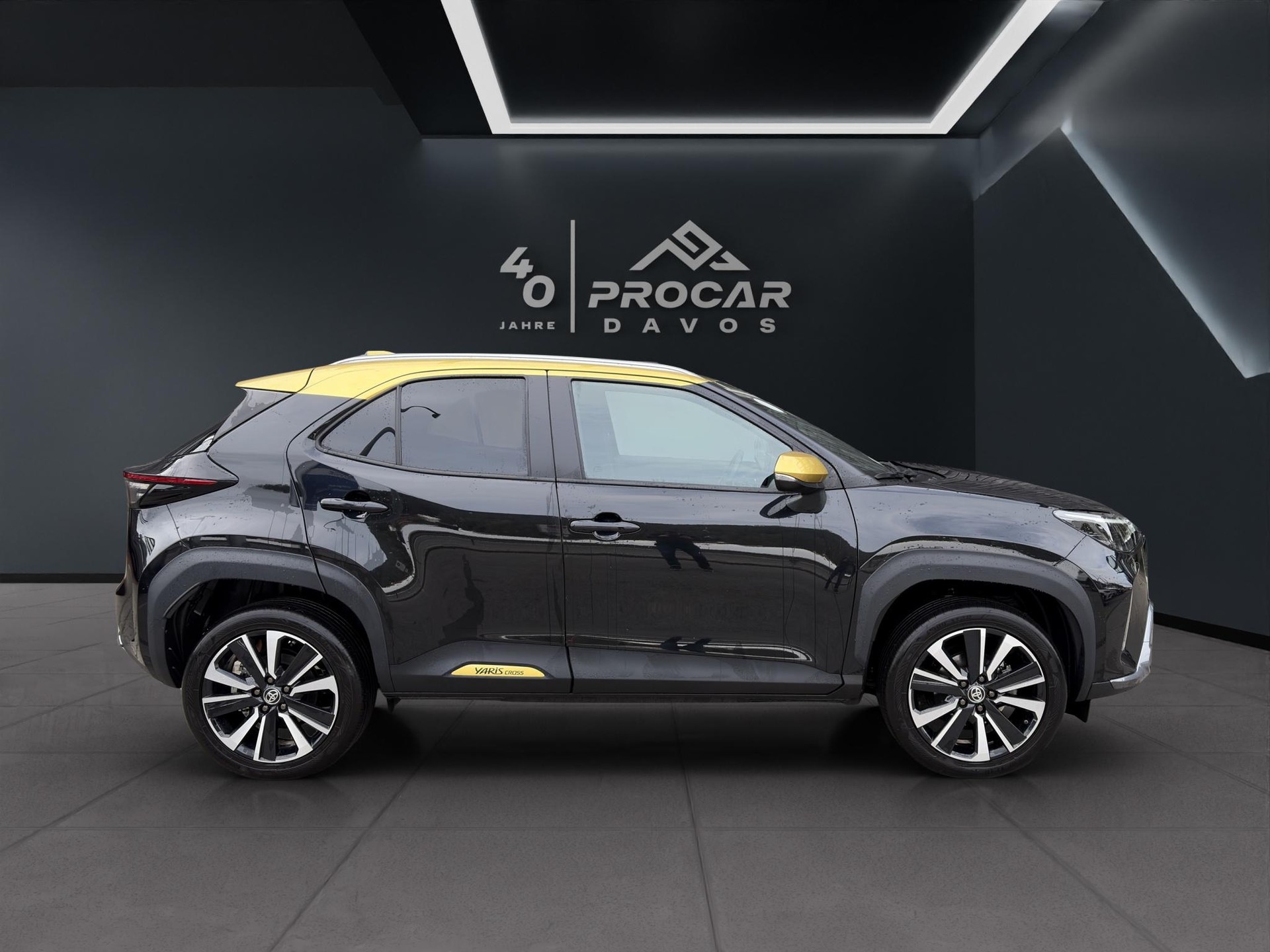TOYOTA Yaris Cross 1.5 VVT-i HSD Premiere Edition AWD-i-image-1