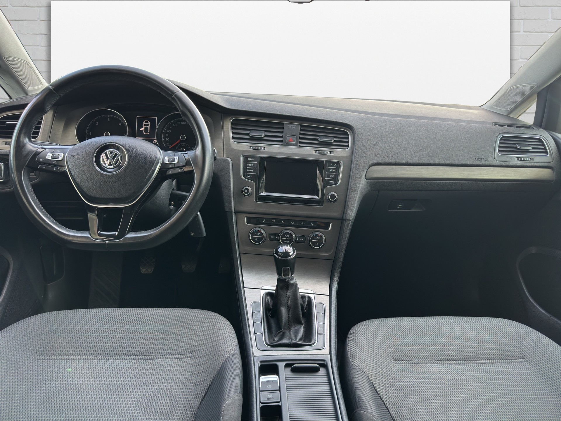 VW Golf 2.0 TDI Comfortline-image-8