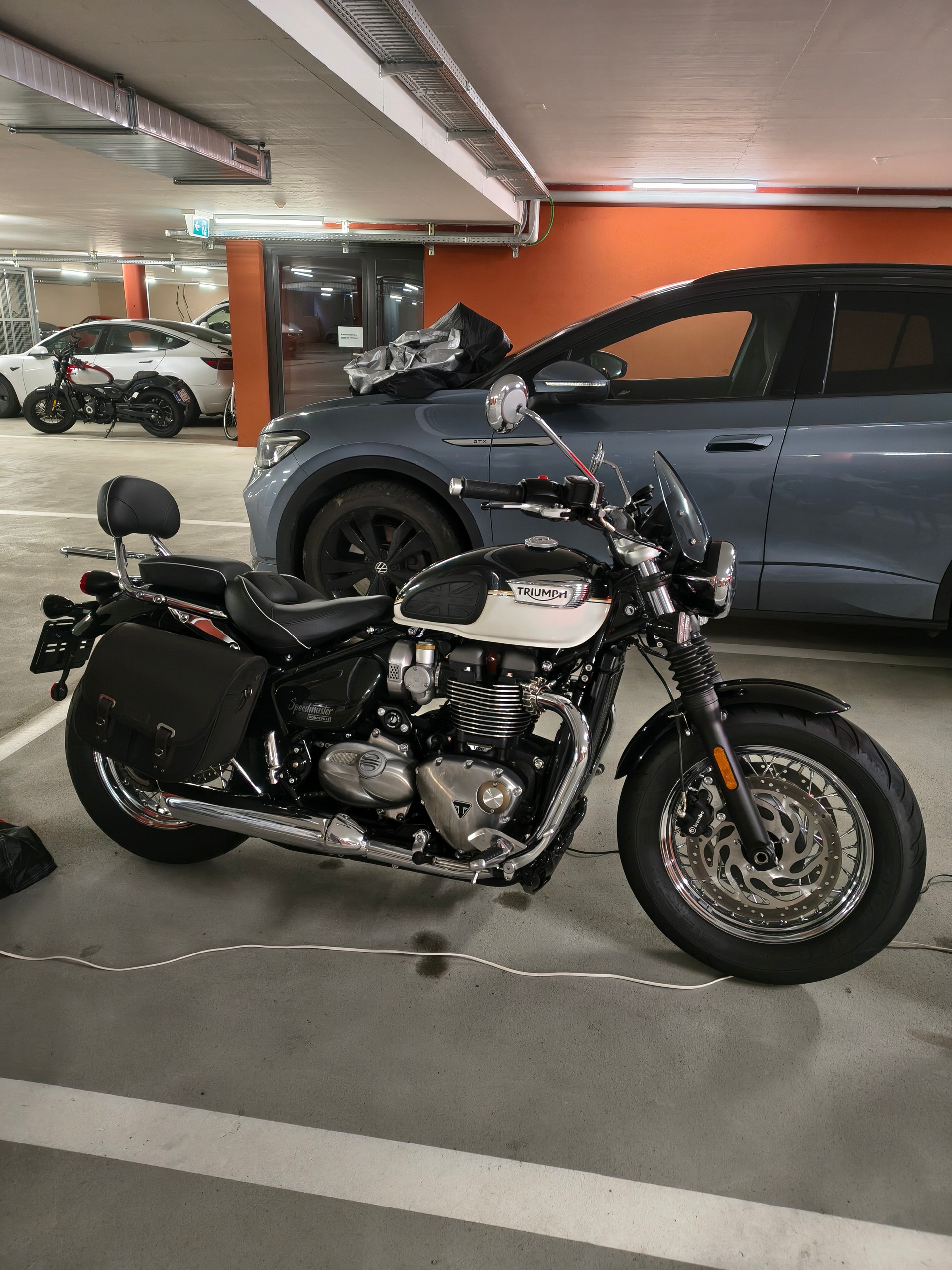 TRIUMPH Bonneville 1200 Speedmaster-image-3