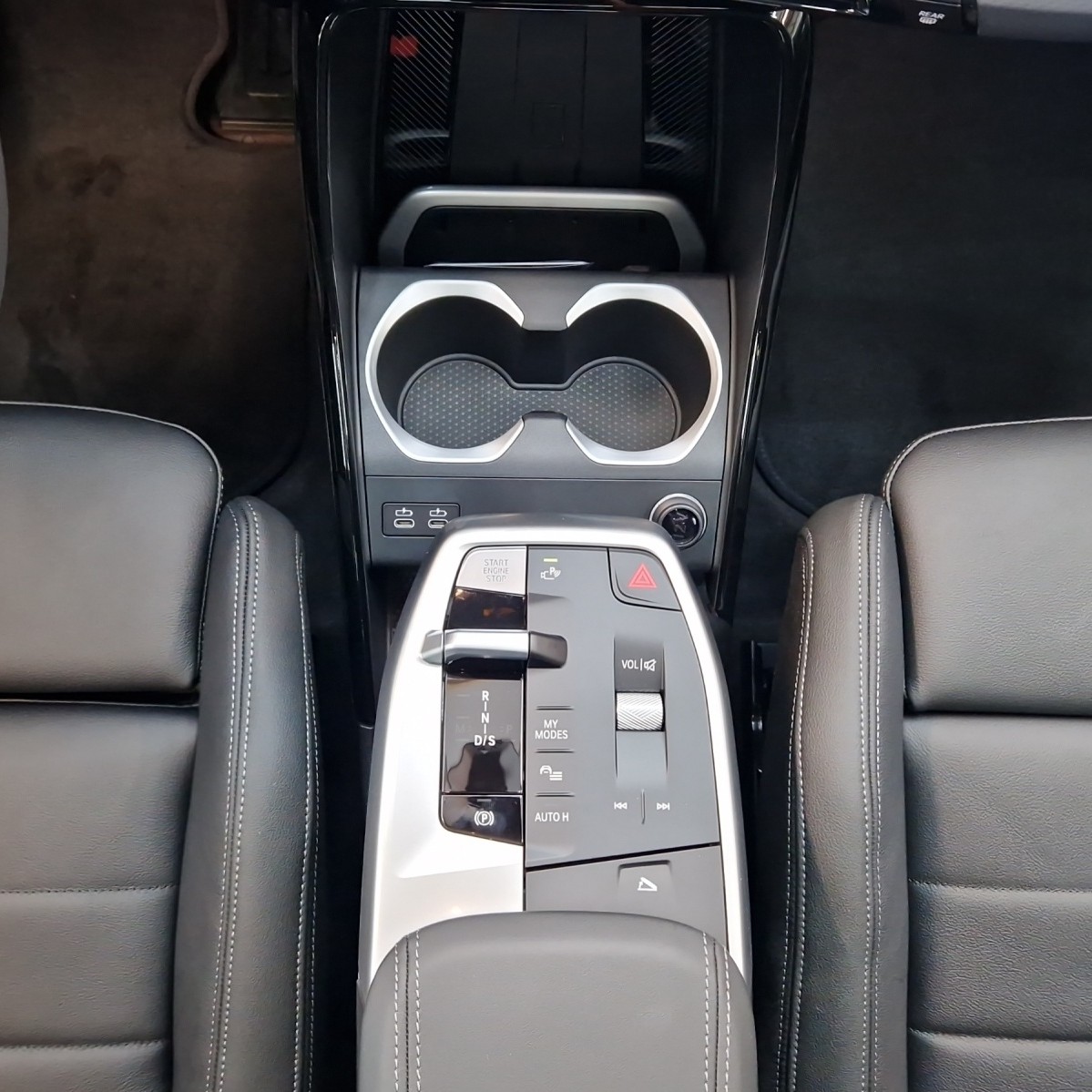 BMW X1 xDrive 30e M Sport Pro-image-12