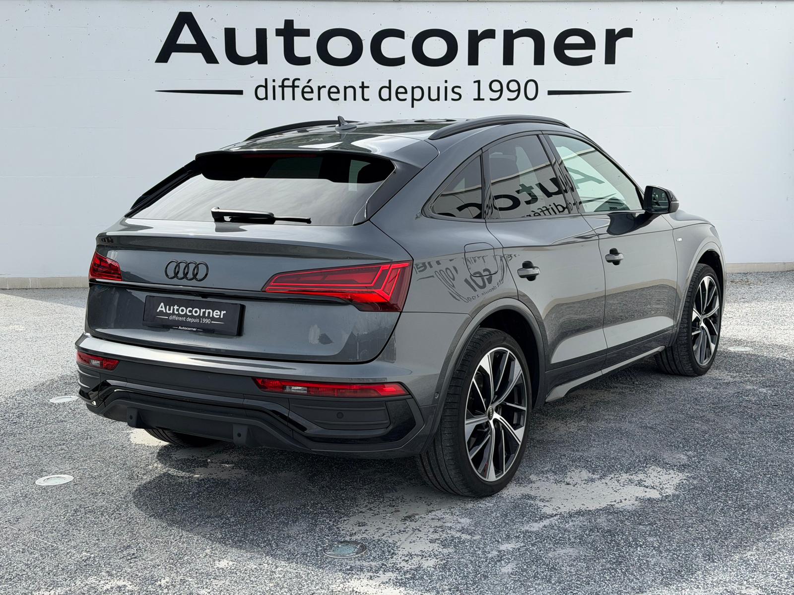 AUDI Q5 Sportback 40 TDI Blackedition quattro S-tronic-showroom-element-3