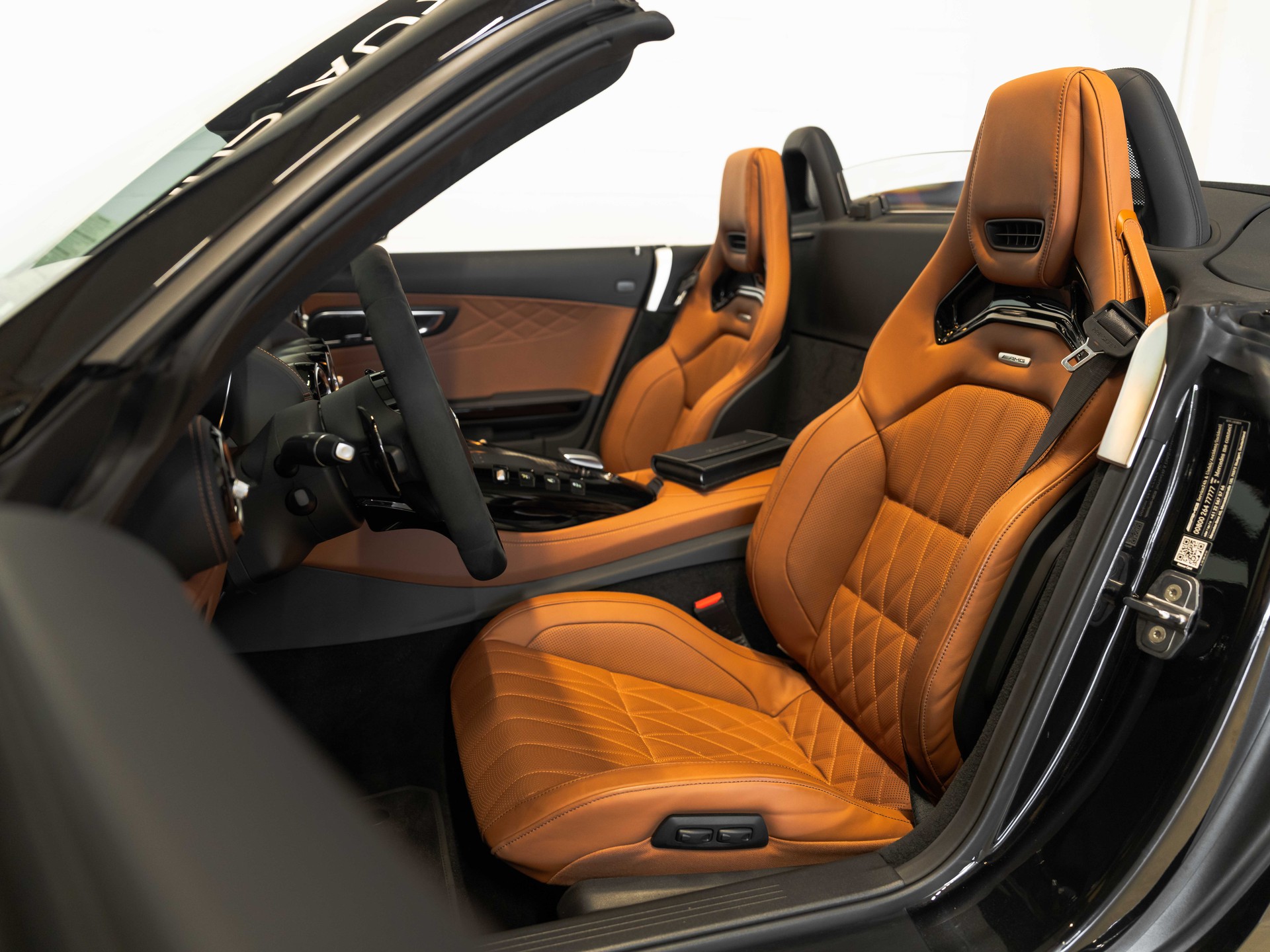 MERCEDES-BENZ AMG GT Roadster Speedshift DCT-image-12