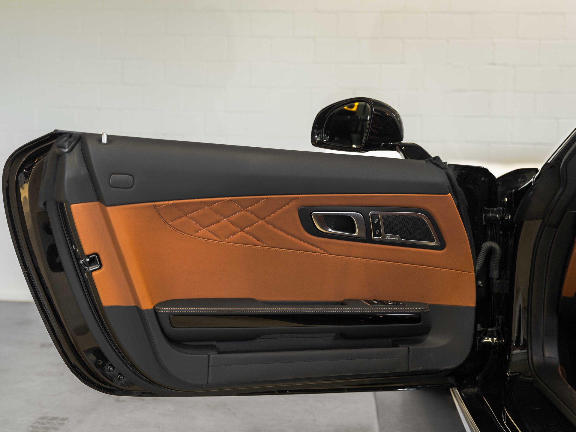 MERCEDES-BENZ AMG GT Roadster Speedshift DCT-image-24