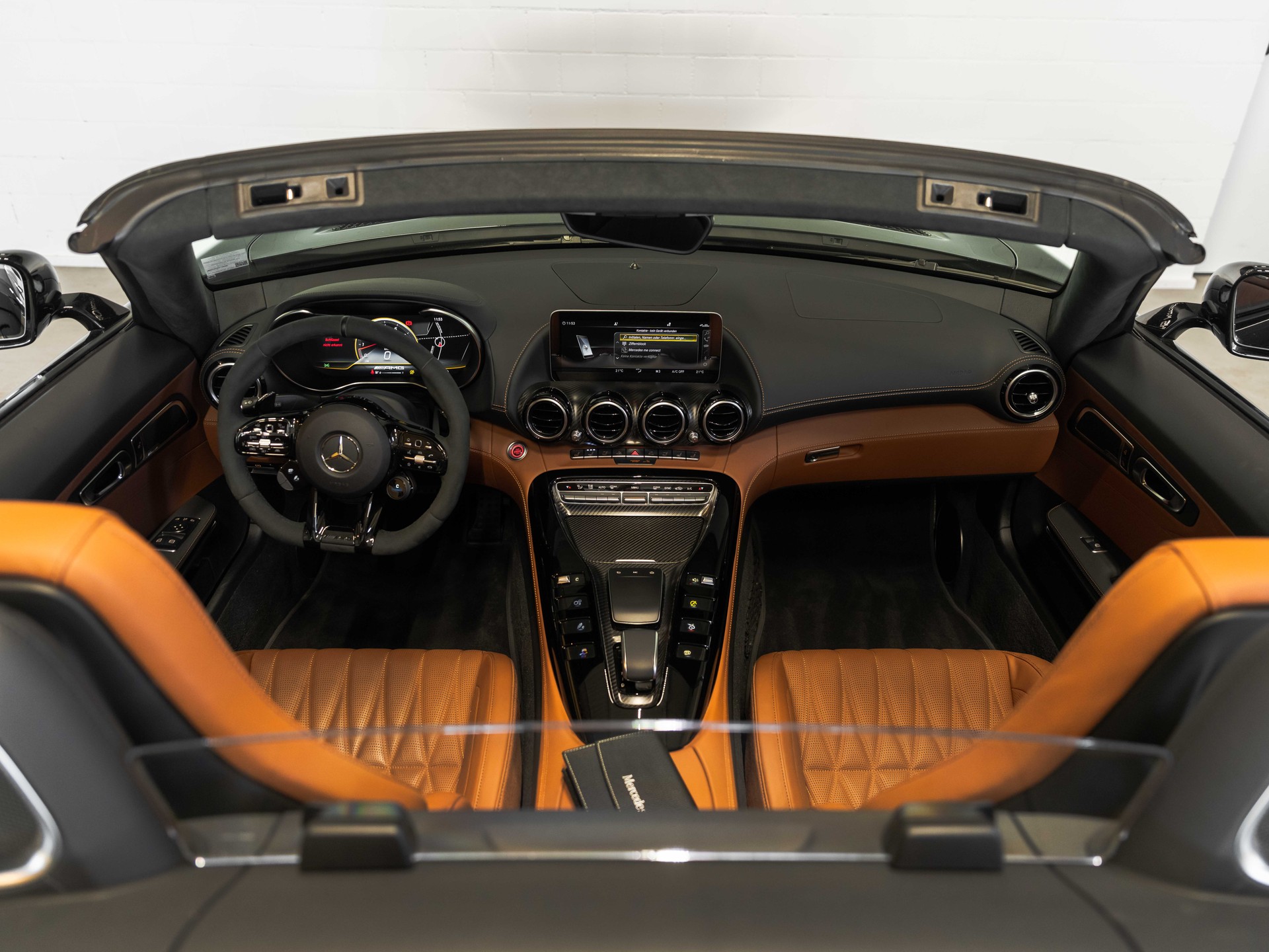MERCEDES-BENZ AMG GT Roadster Speedshift DCT-image-22