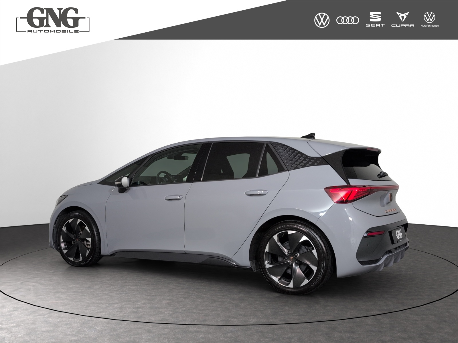 CUPRA Born 58 kWh-showroom-element-1