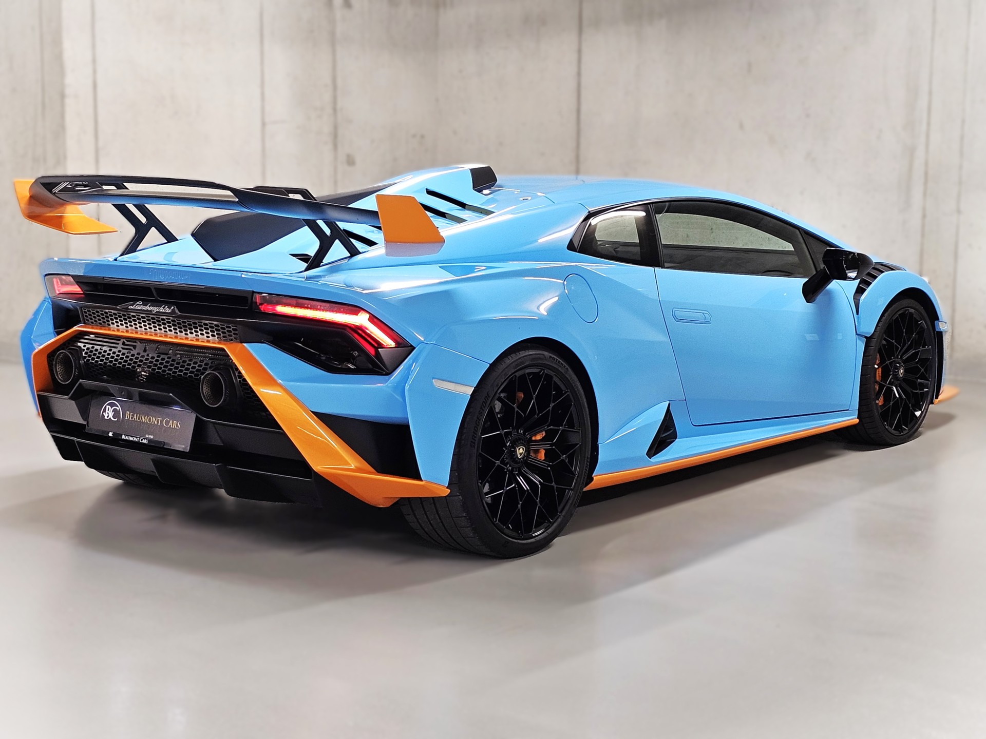 LAMBORGHINI Huracan STO Coupé DCT RWD-image-15