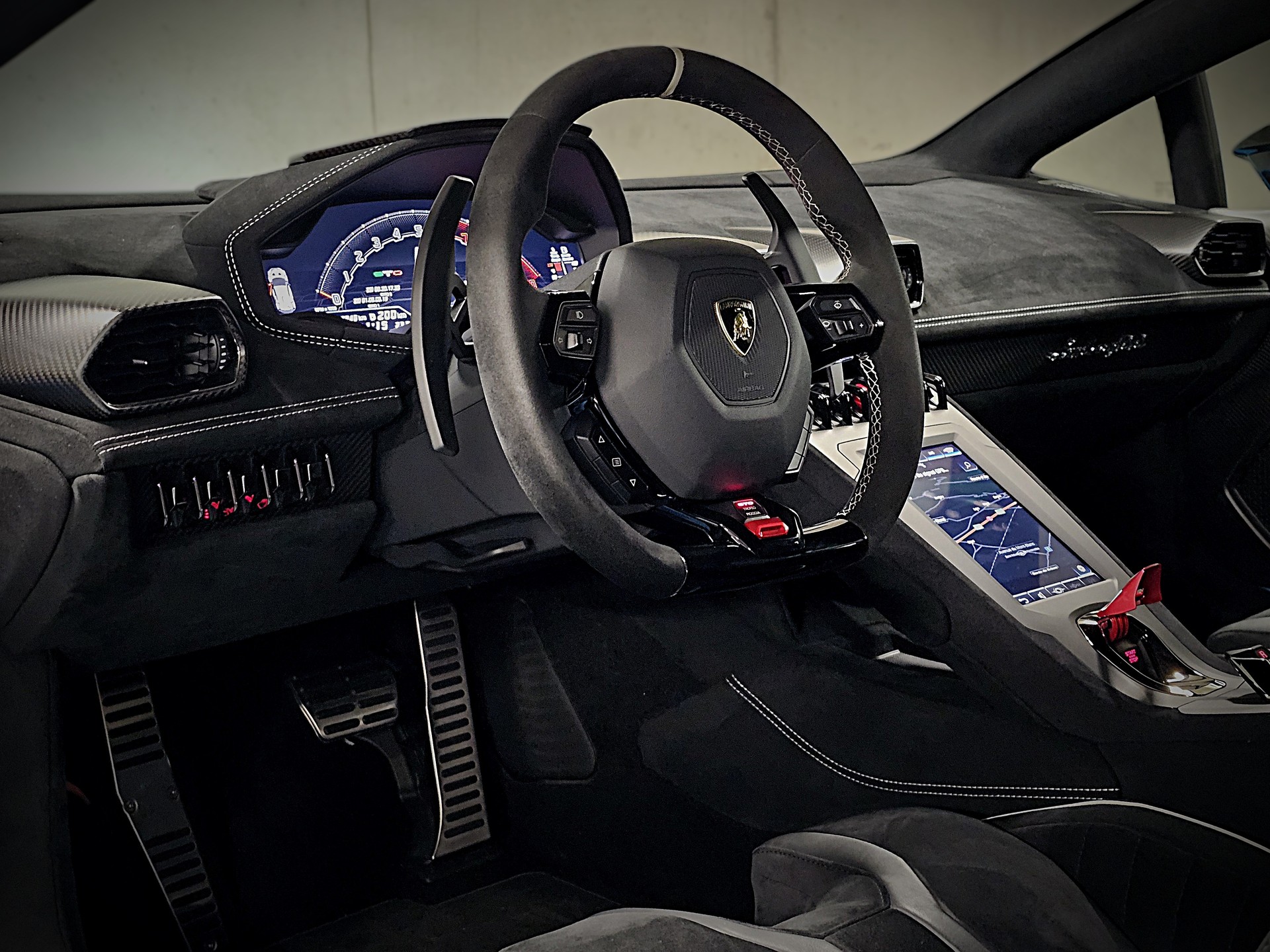 LAMBORGHINI Huracan STO Coupé DCT RWD-image-8